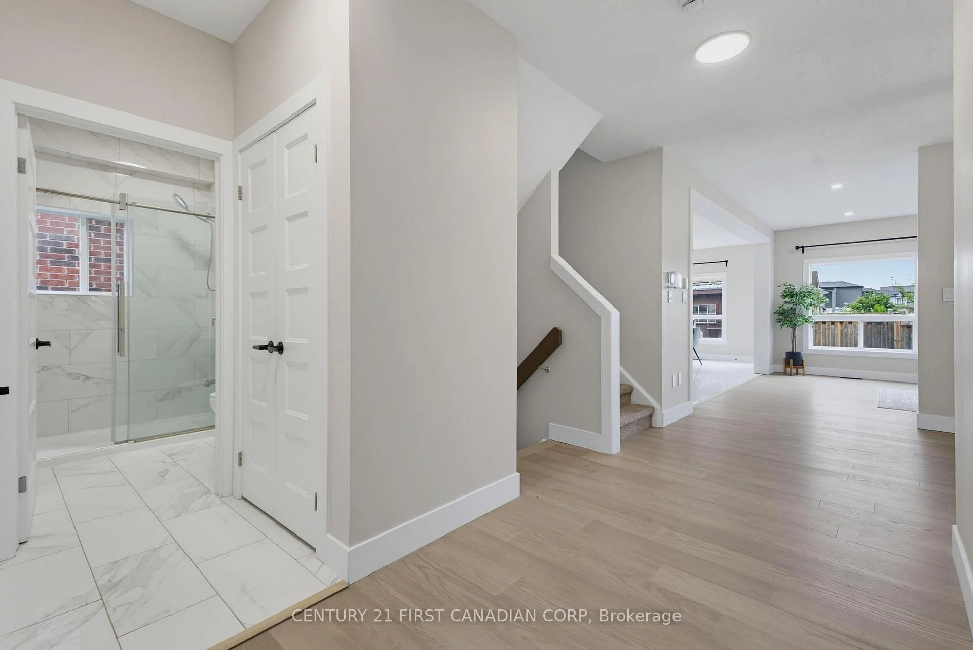 Photo 23 of Unit Upper Unit, 2023 Jubilee Drive, London, North E — HOMEH