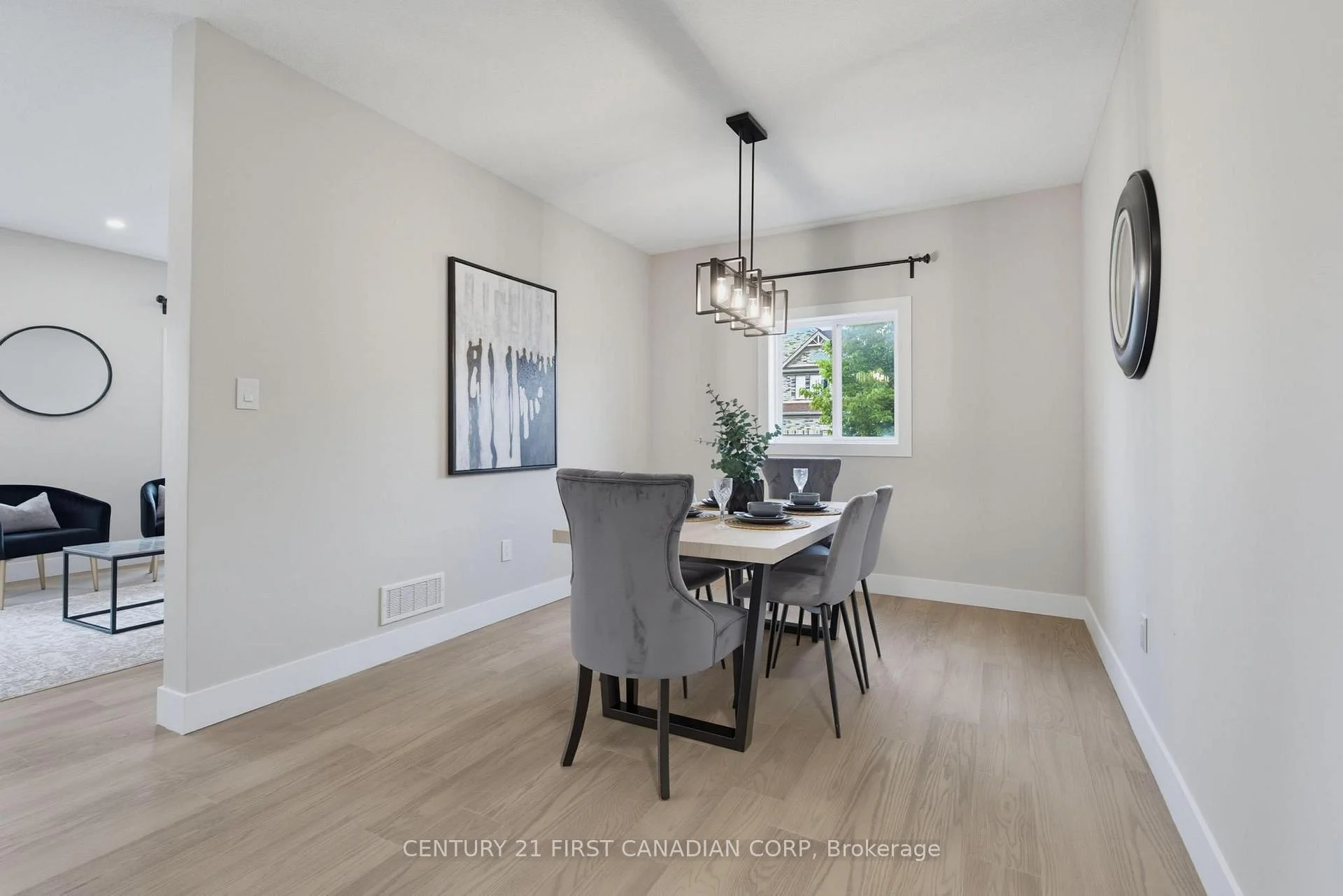 Photo 28 of Unit Upper Unit, 2023 Jubilee Drive, London, North E — HOMEH