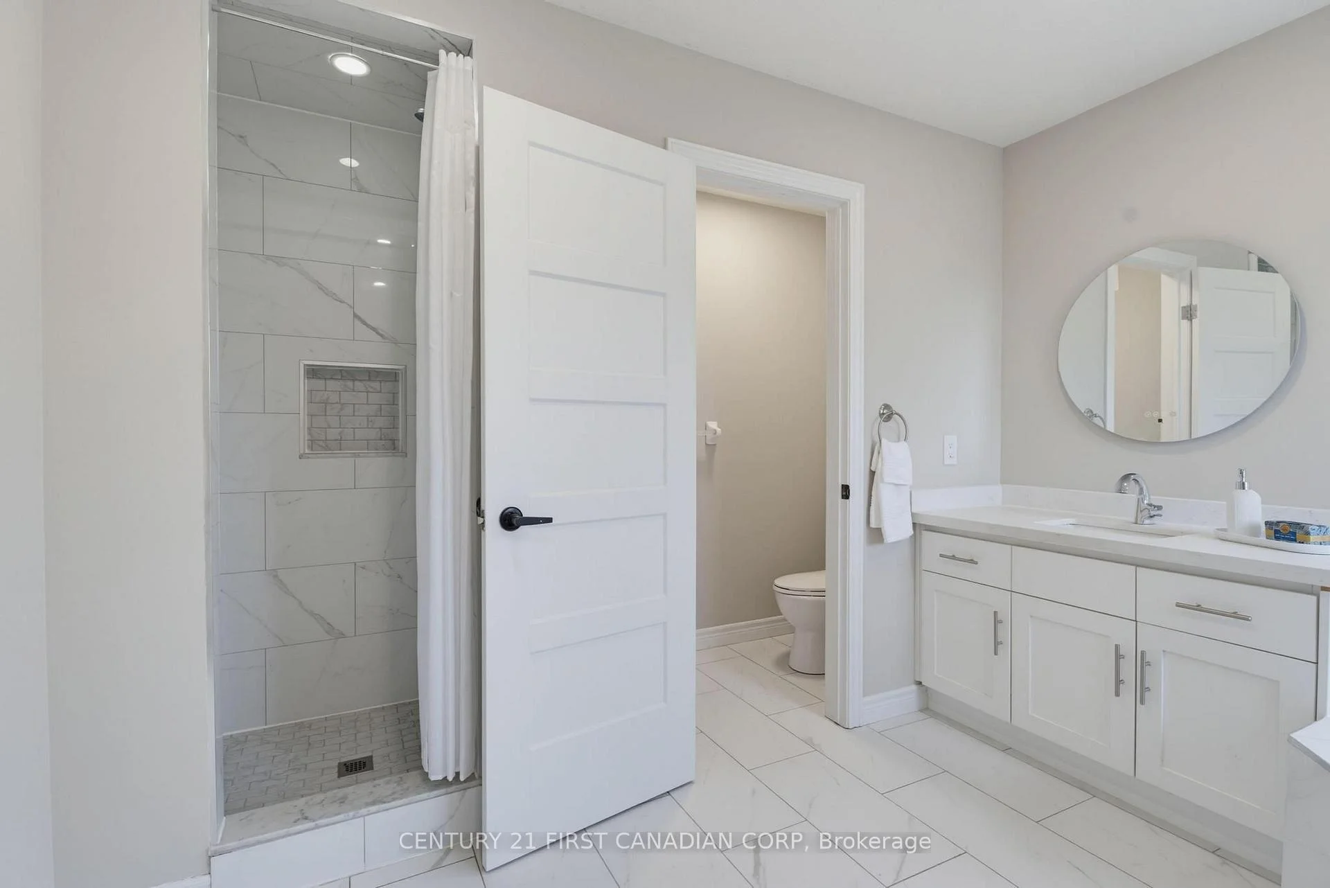 Photo 71 of Unit Upper Unit, 2023 Jubilee Drive, London, North E — HOMEH