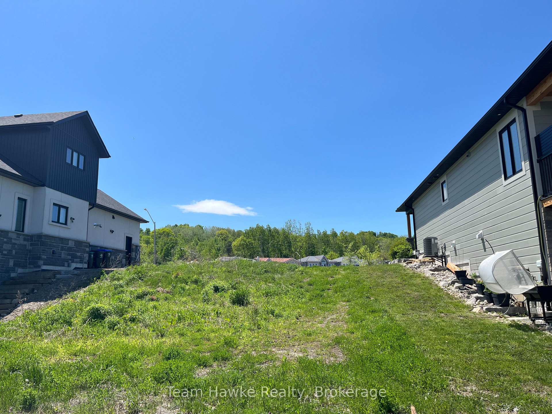 Photo 7 of 637 Aberdeen Boulevard, Midland — HOMEH