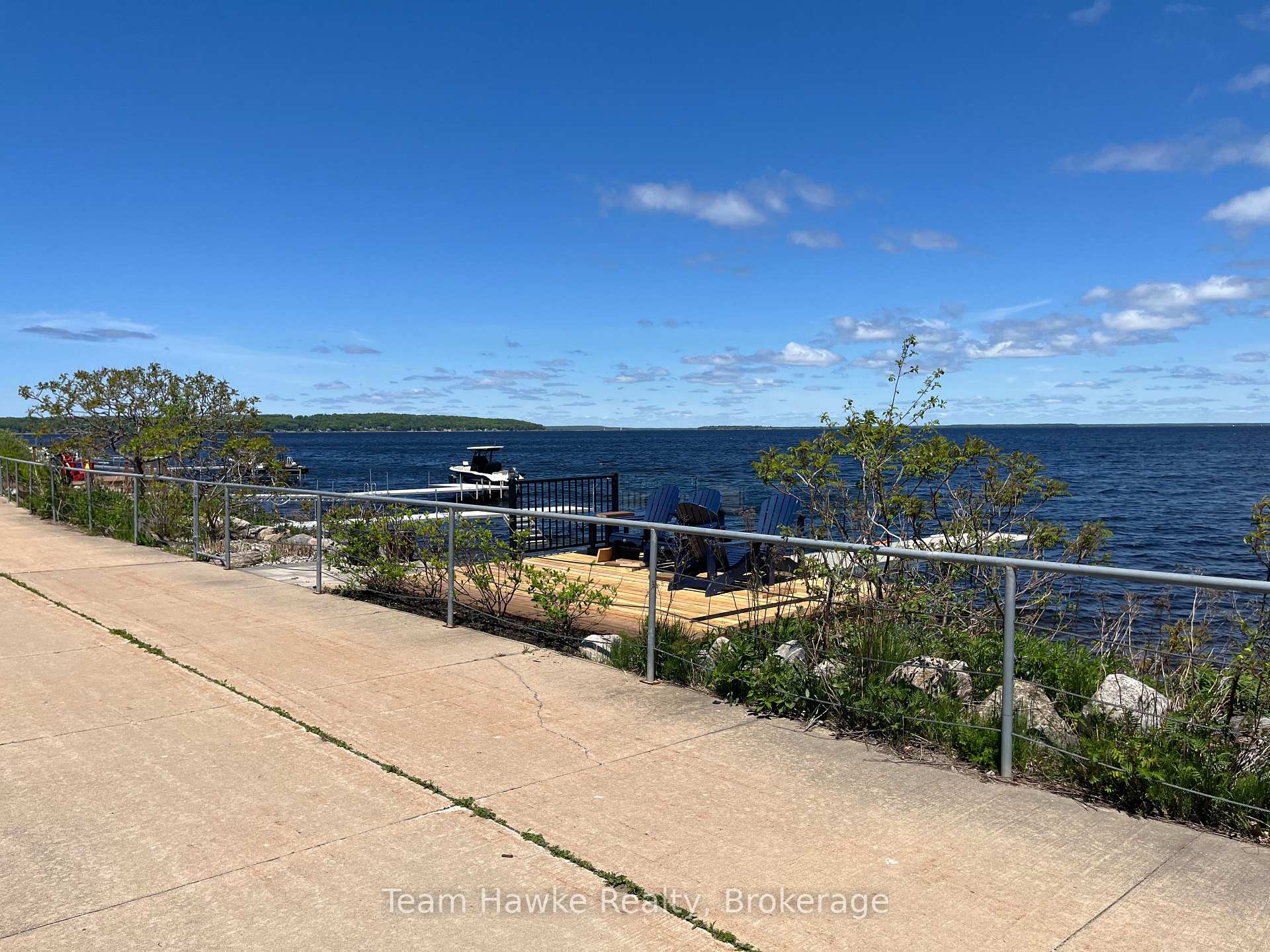 Photo 9 of 637 Aberdeen Boulevard, Midland — HOMEH
