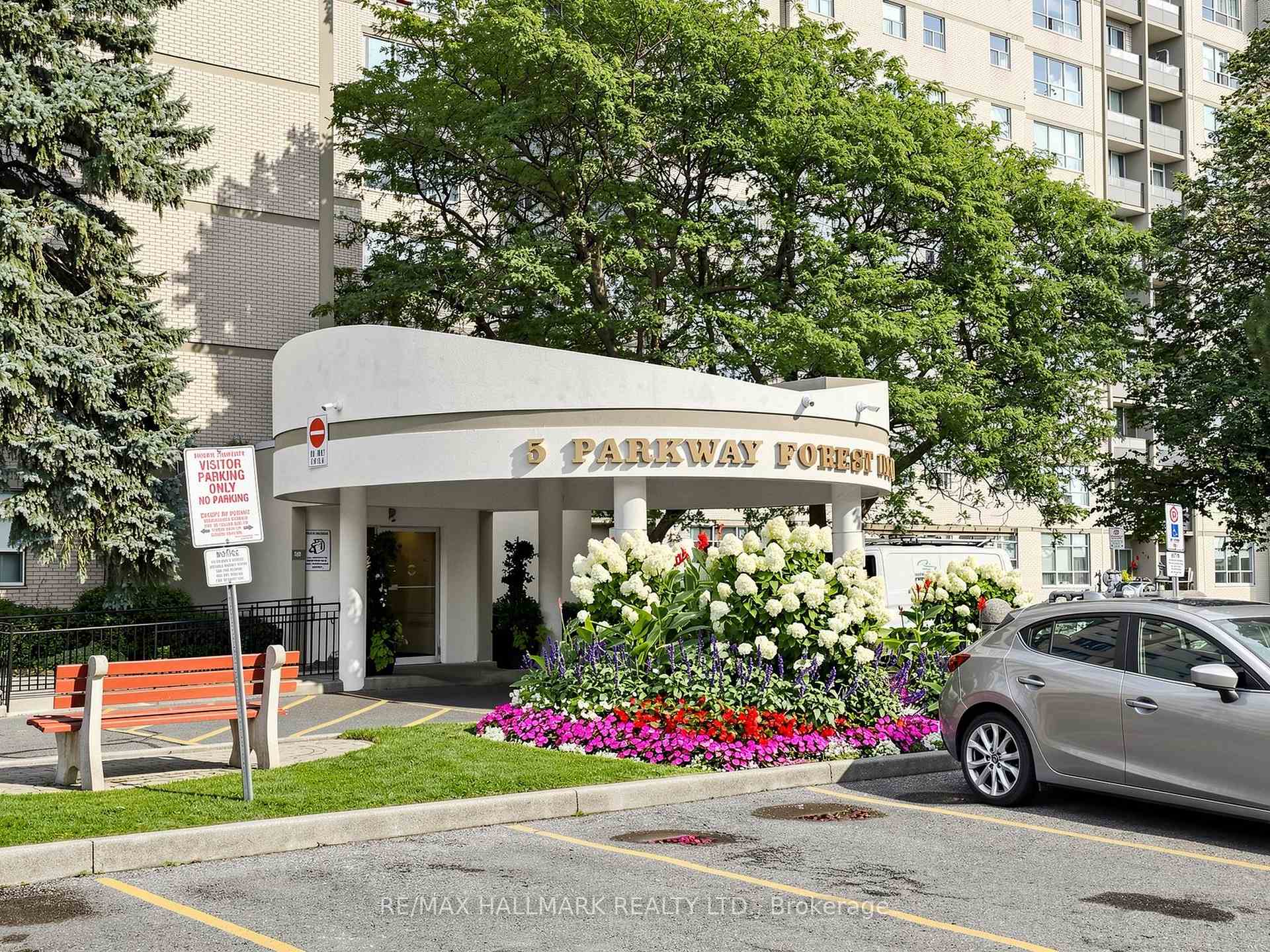 Photo 32 of Unit 1609, 5 Parkway Forest Drive, North York, Henry Farm — HOMEH