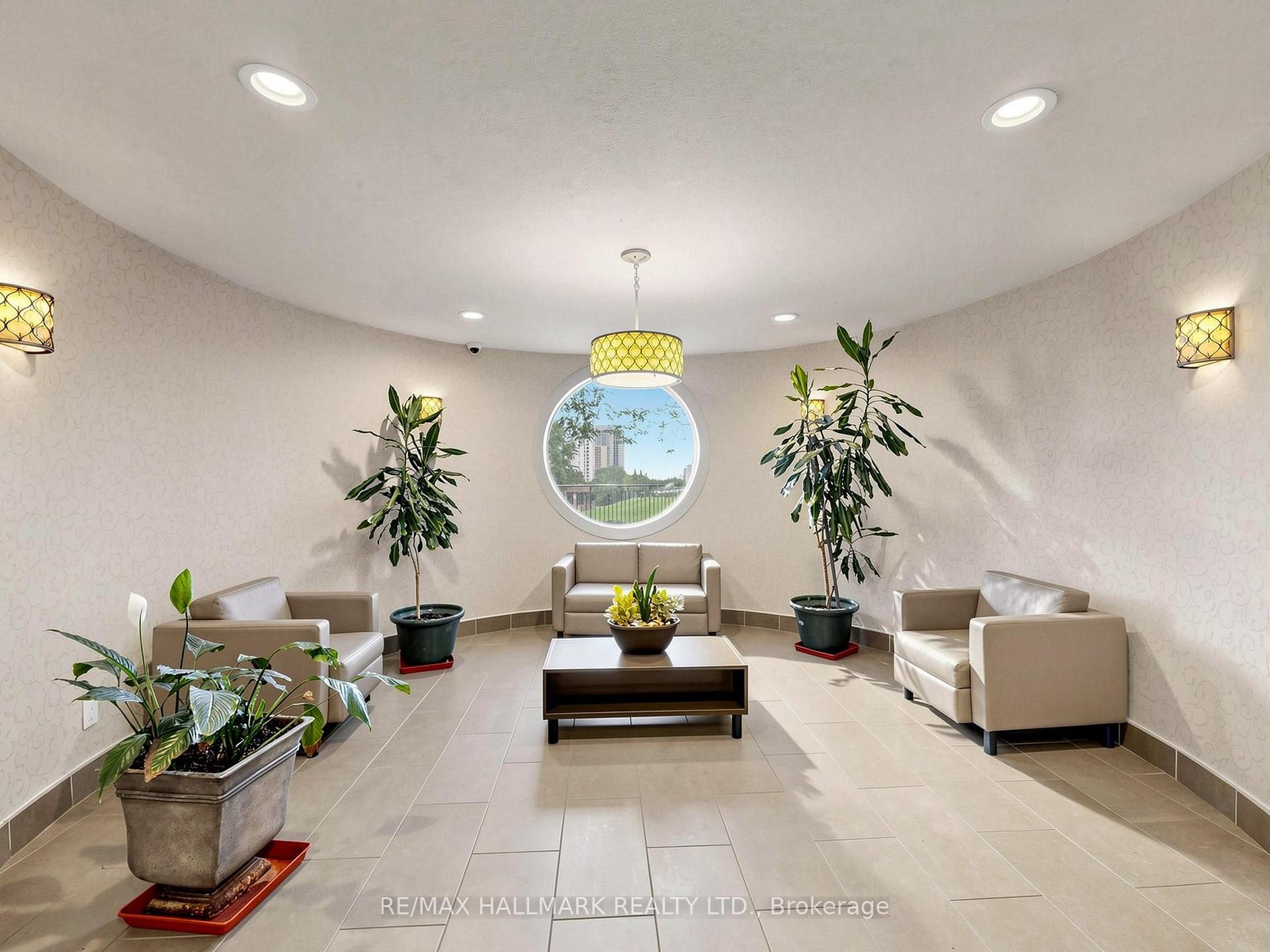 Photo 33 of Unit 1609, 5 Parkway Forest Drive, North York, Henry Farm — HOMEH