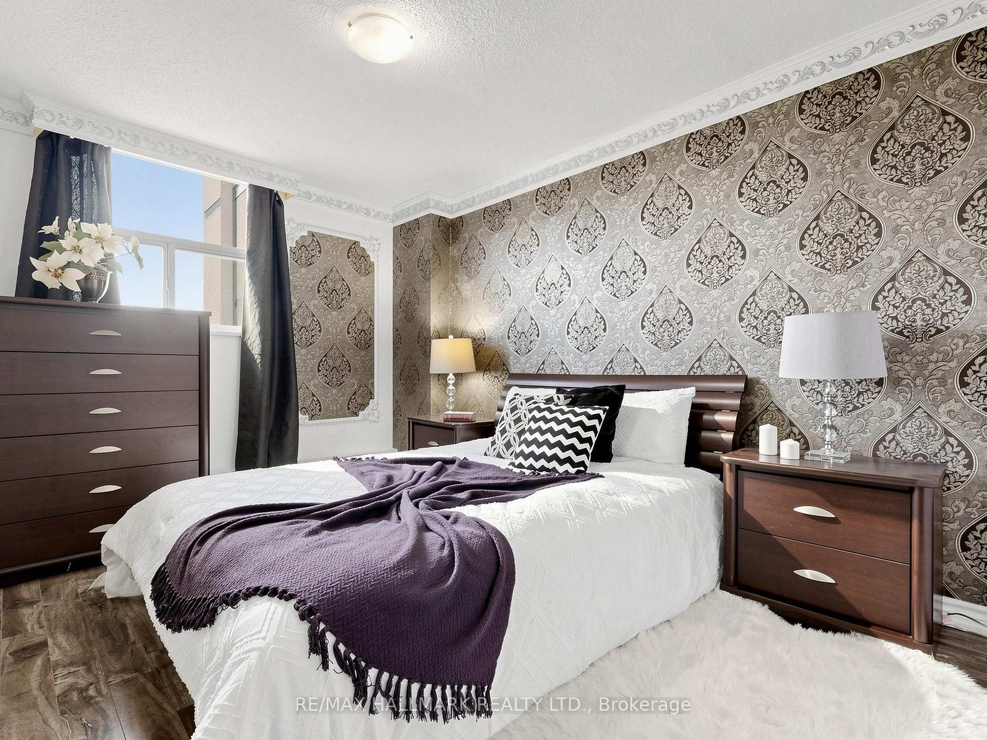 Photo 14 of Unit 1609, 5 Parkway Forest Drive, North York, Henry Farm — HOMEH