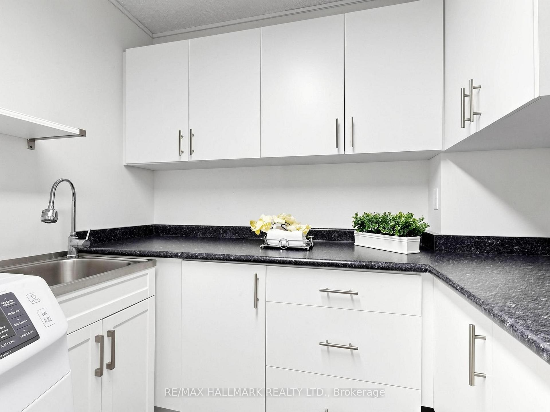 Photo 23 of Unit 1609, 5 Parkway Forest Drive, North York, Henry Farm — HOMEH