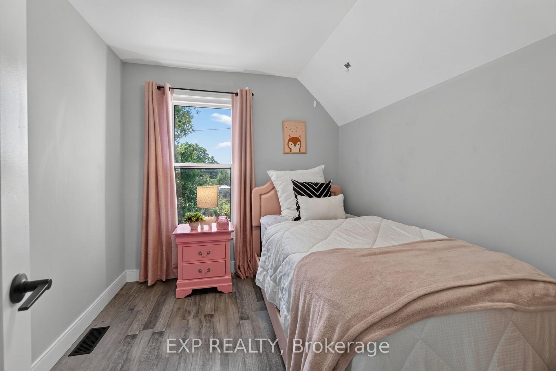 Photo 15 of 5 Newlands Avenue, Hamilton, Crown Point — HOMEH
