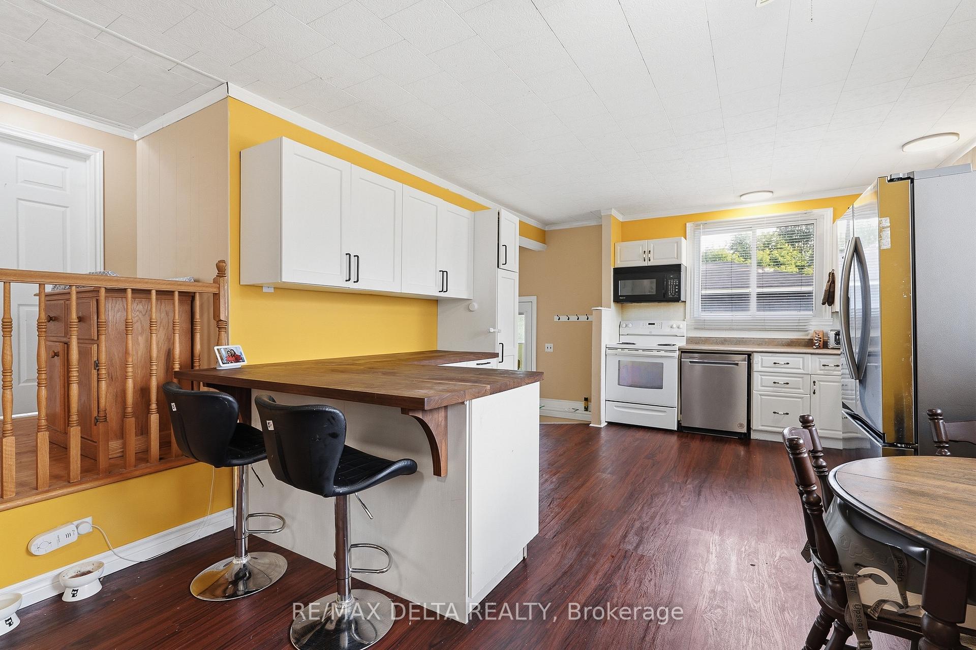 Photo 5 of 29 Catherine E Street E, North Glengarry, Maxville — HOMEH