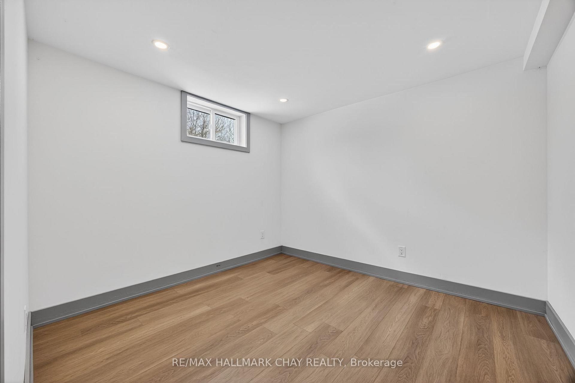 Photo 10 of Unit C, 5277 5th Side Road, Essa, Rural Essa — HOMEH