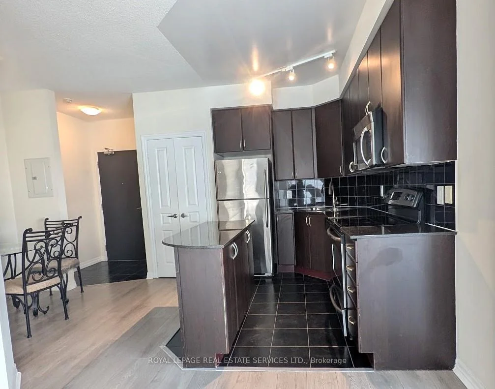 Photo 9 of Unit 1008, 225 Webb Drive, Mississauga, City Centre — HOMEH