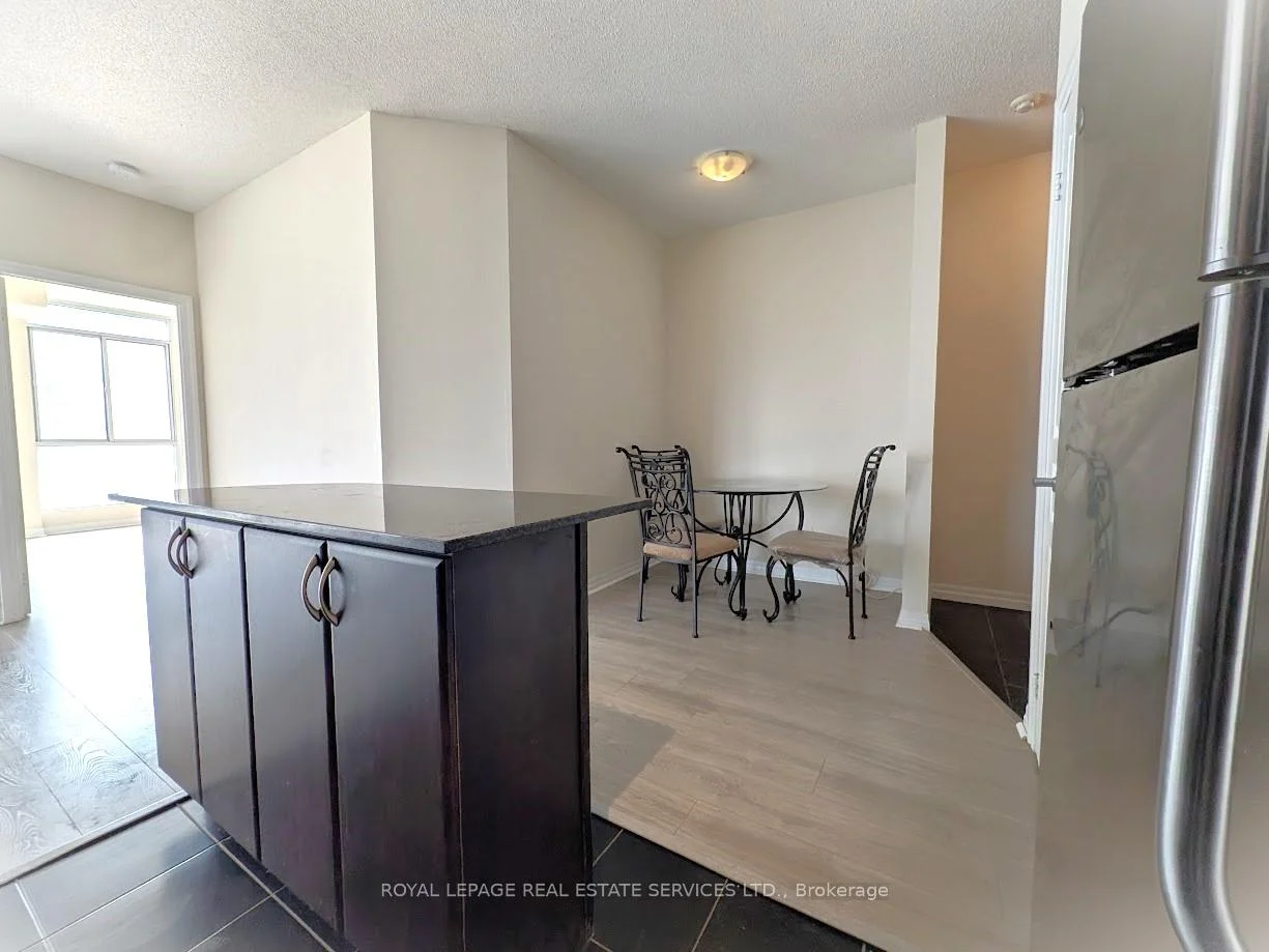 Photo 17 of Unit 1008, 225 Webb Drive, Mississauga, City Centre — HOMEH