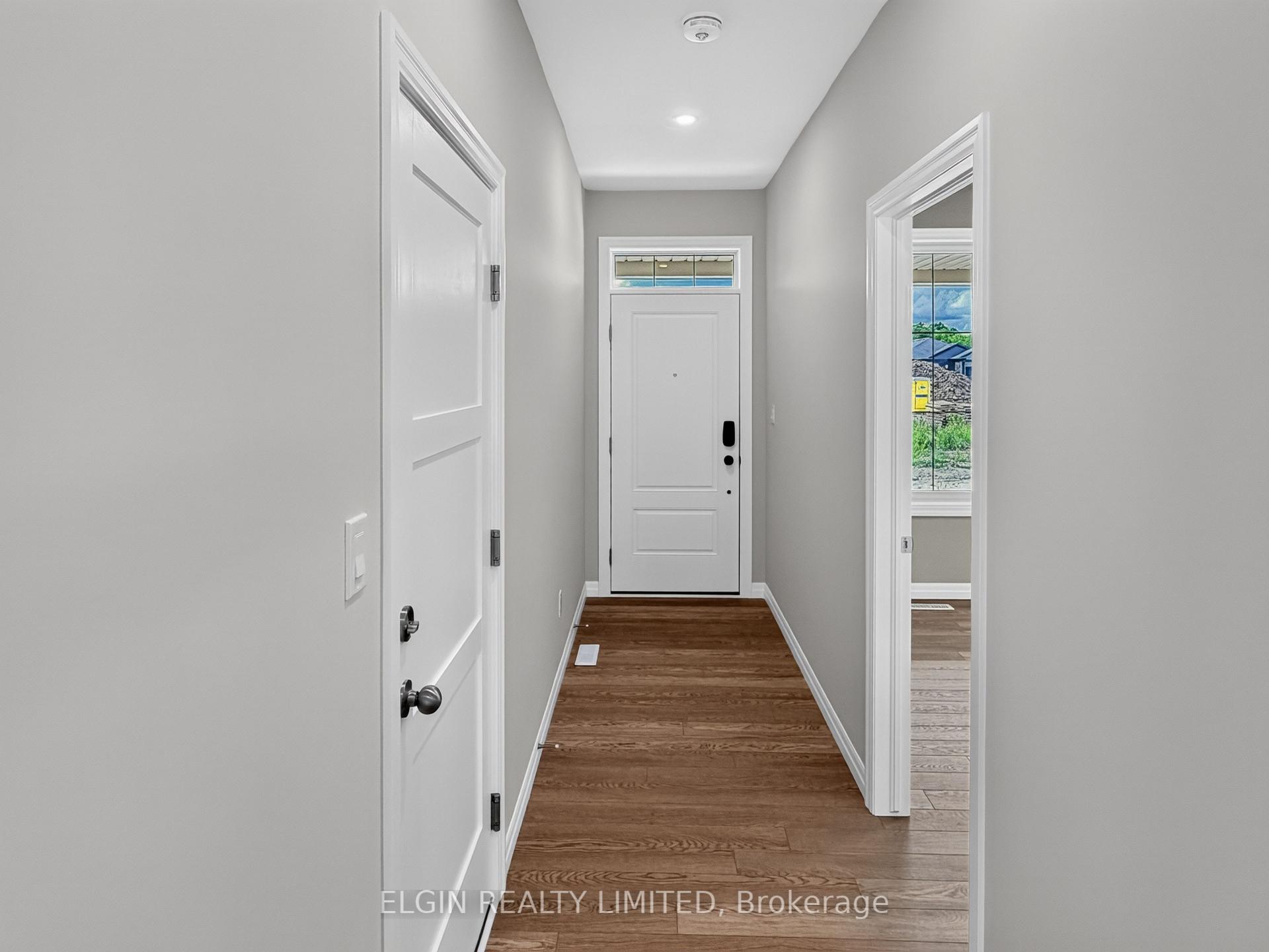 Photo 3 of 2 Thomas Court, Central Elgin, Rural Central Elgin — HOMEH