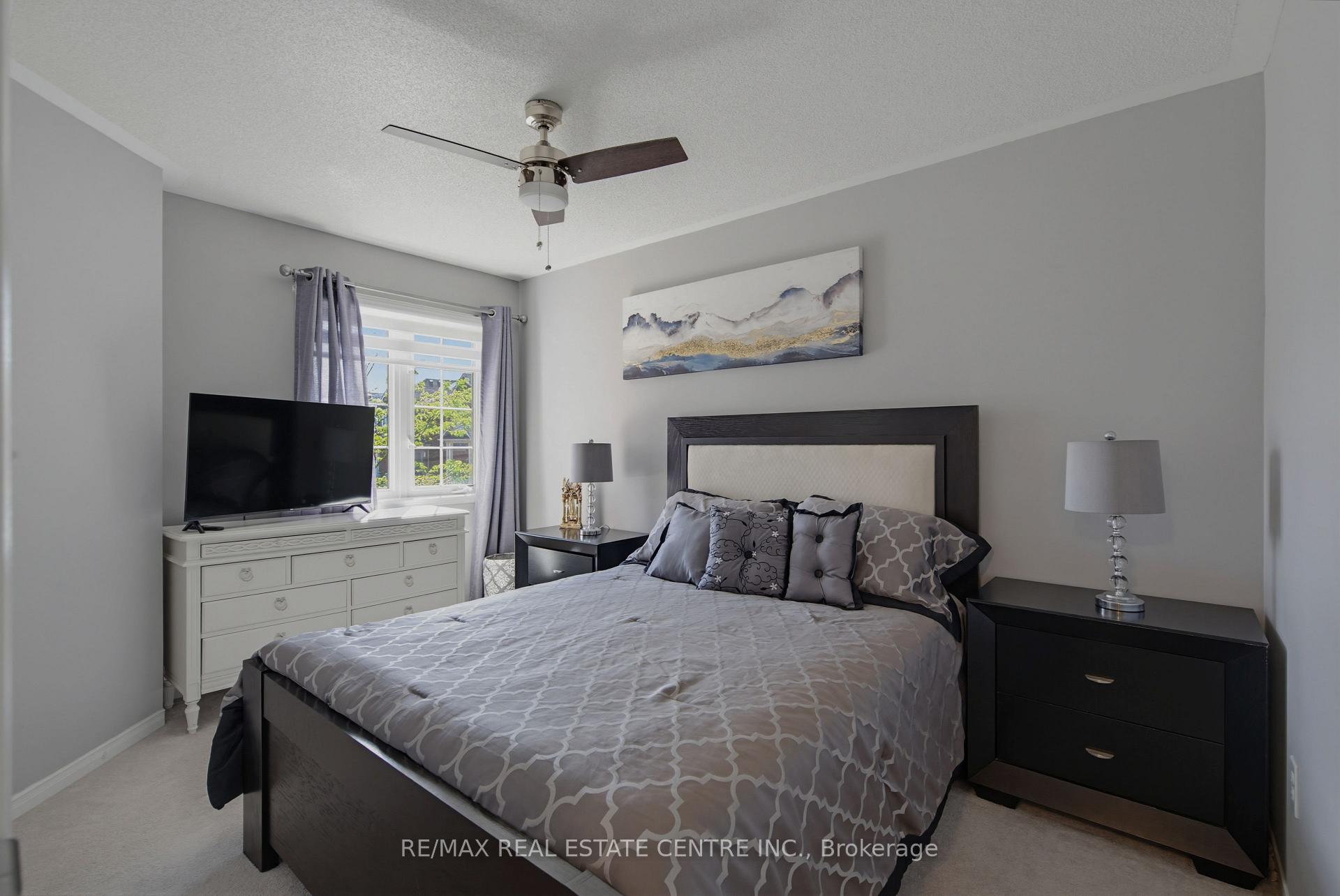 Photo 20 of 16 Gulfbrook Circle, Brampton, Sandringham-Wellington — HOMEH