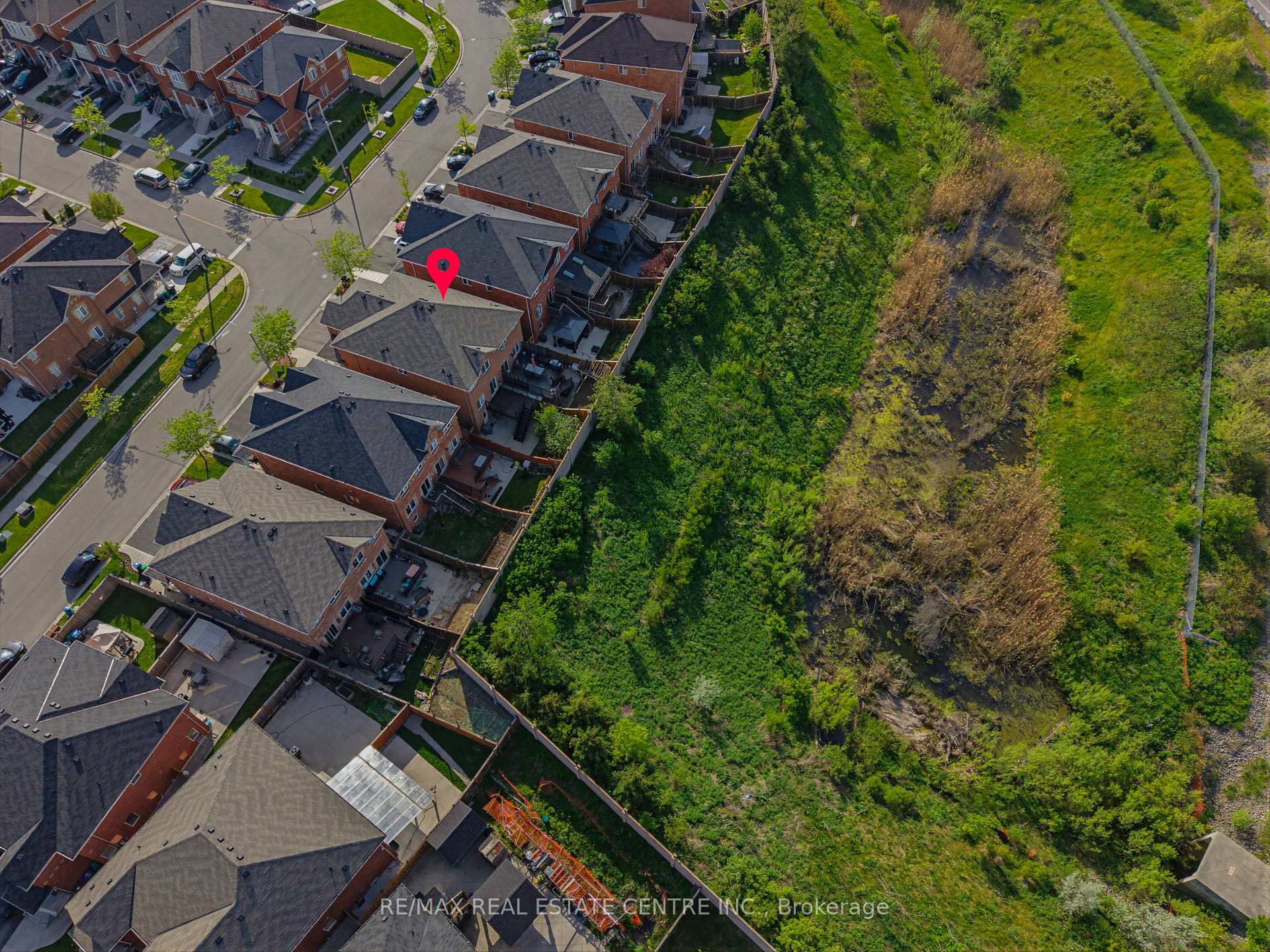 Photo 43 of 16 Gulfbrook Circle, Brampton, Sandringham-Wellington — HOMEH