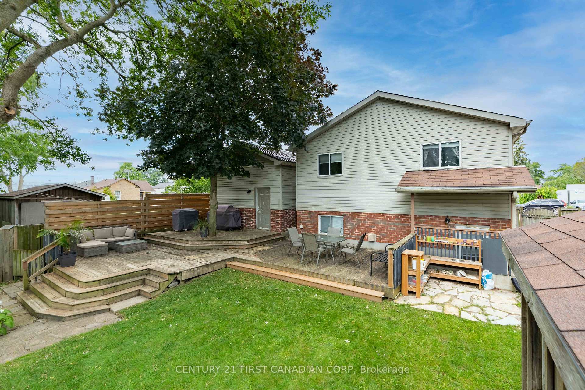 Photo 10 of 6297 William Street, Lucan Biddulph, Lucan — HOMEH