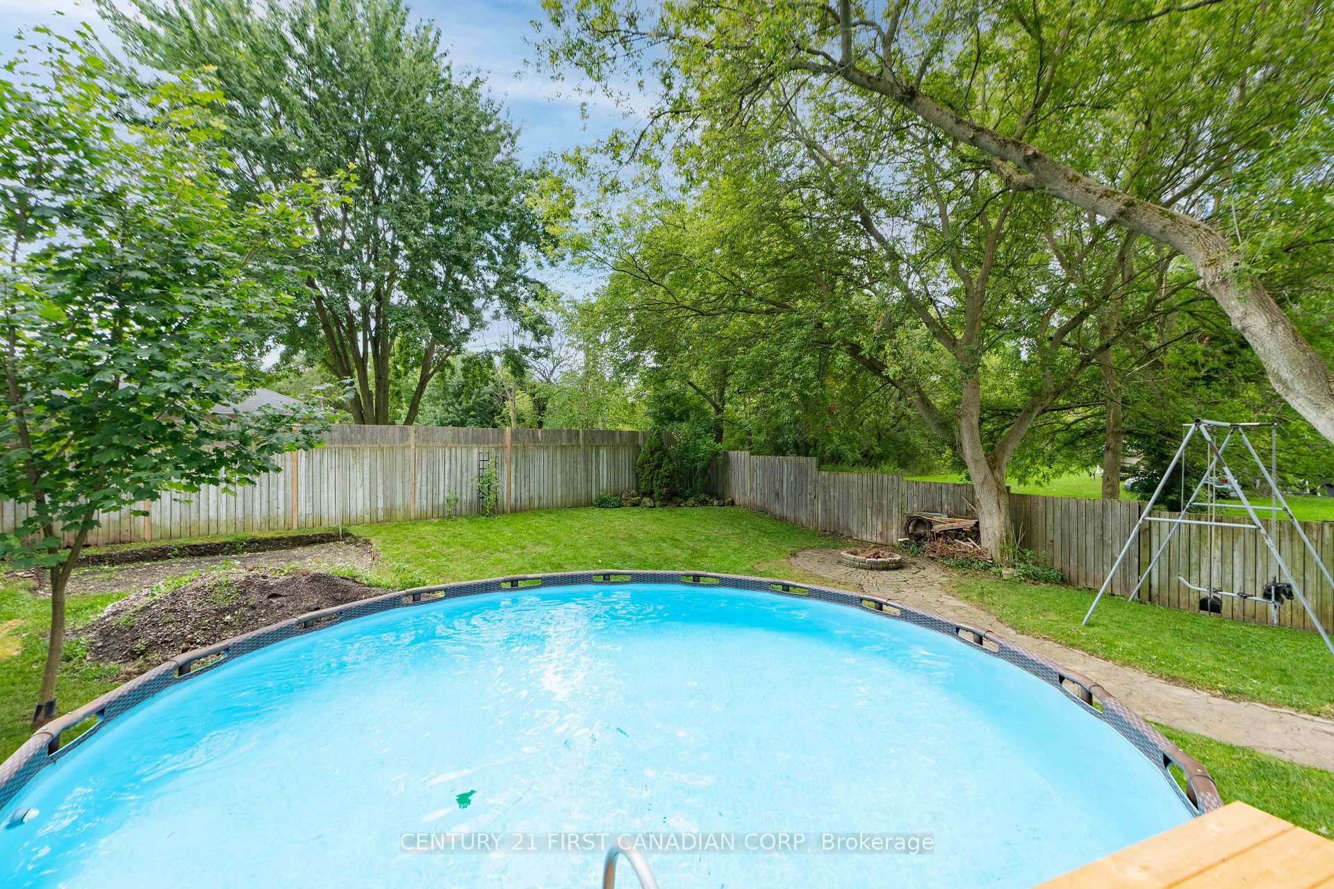 Photo 14 of 6297 William Street, Lucan Biddulph, Lucan — HOMEH