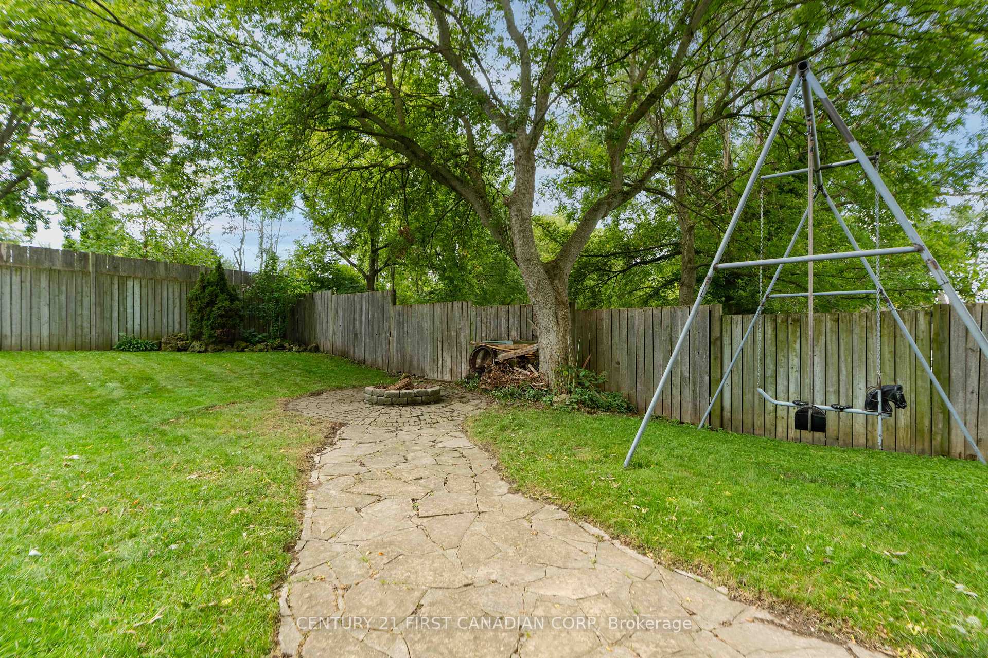 Photo 17 of 6297 William Street, Lucan Biddulph, Lucan — HOMEH