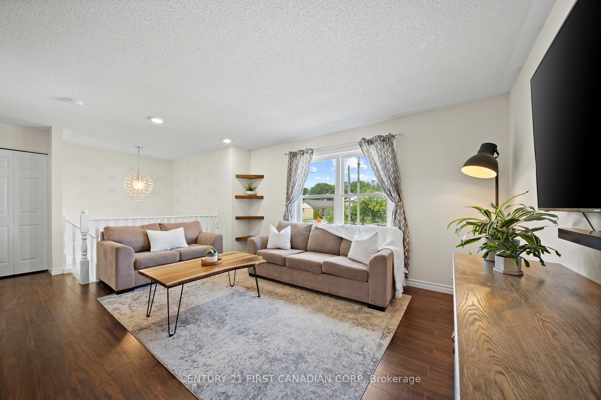 Photo 24 of 6297 William Street, Lucan Biddulph, Lucan — HOMEH