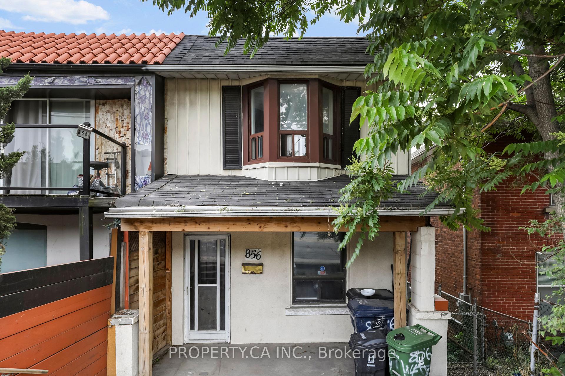 Photo 1 of 856 Weston Road, Toronto, Rockcliffe-Smythe — HOMEH