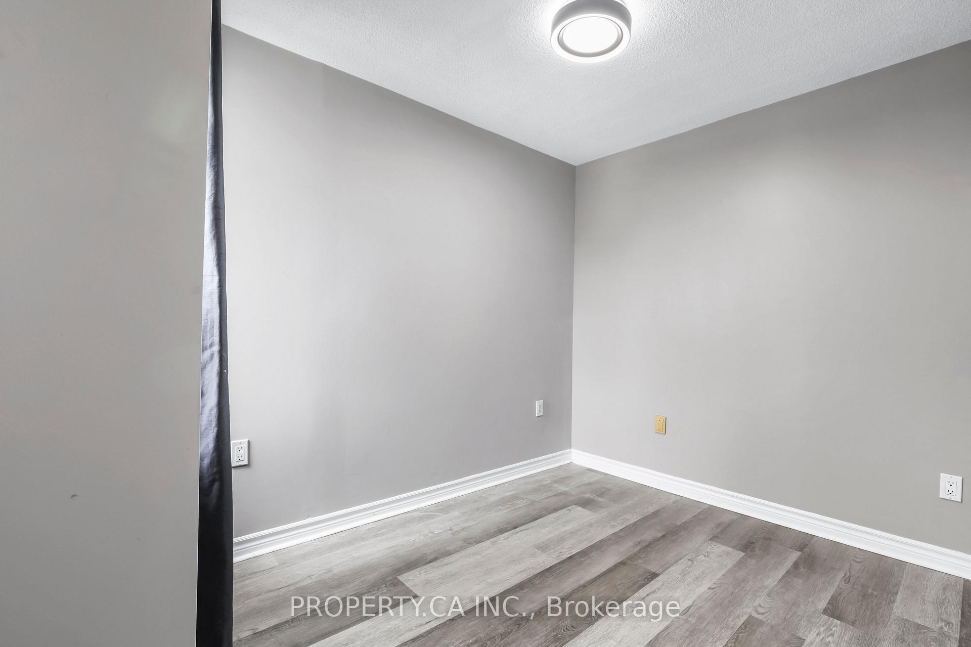 Photo 13 of 856 Weston Road, Toronto, Rockcliffe-Smythe — HOMEH