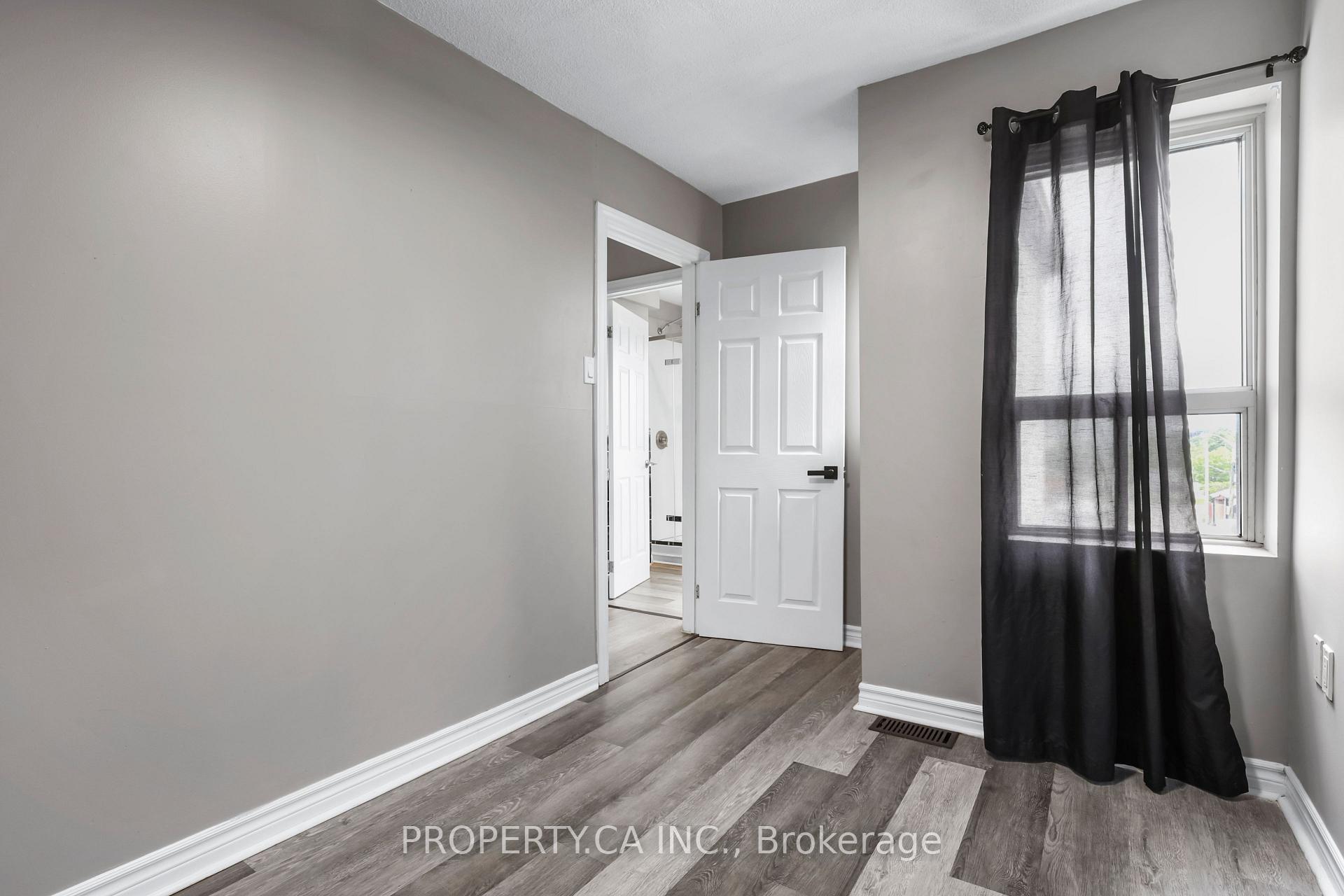 Photo 14 of 856 Weston Road, Toronto, Rockcliffe-Smythe — HOMEH