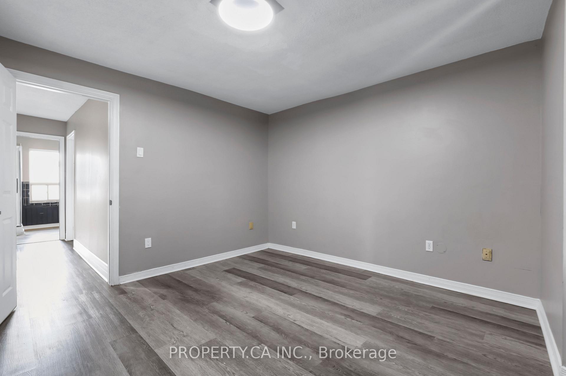 Photo 18 of 856 Weston Road, Toronto, Rockcliffe-Smythe — HOMEH