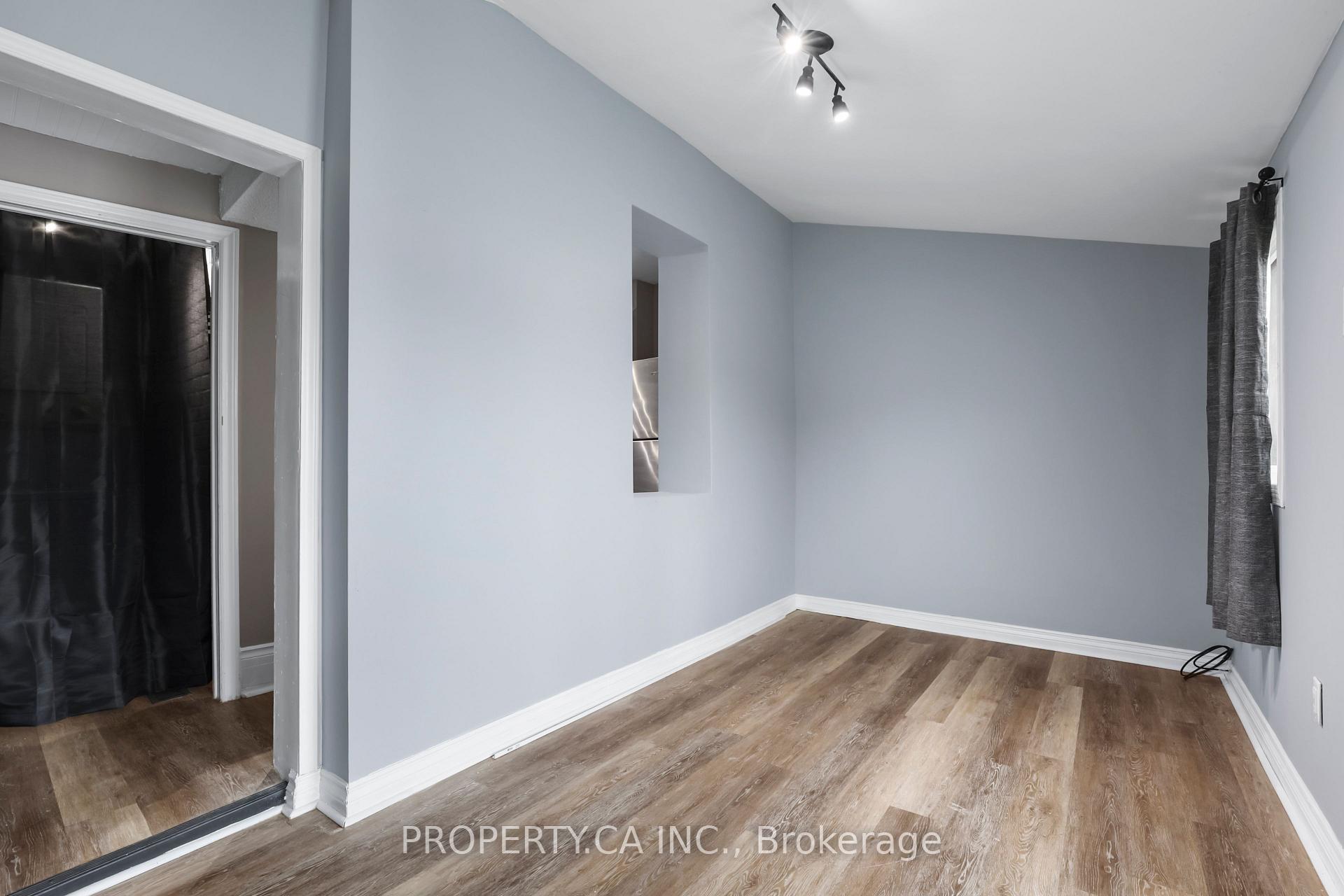 Photo 20 of 856 Weston Road, Toronto, Rockcliffe-Smythe — HOMEH