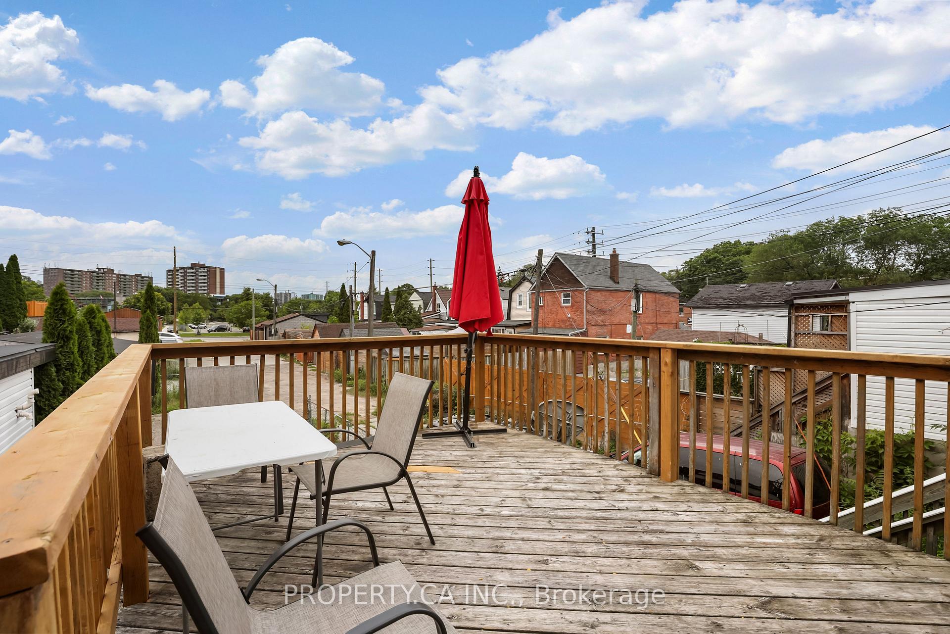 Photo 25 of 856 Weston Road, Toronto, Rockcliffe-Smythe — HOMEH