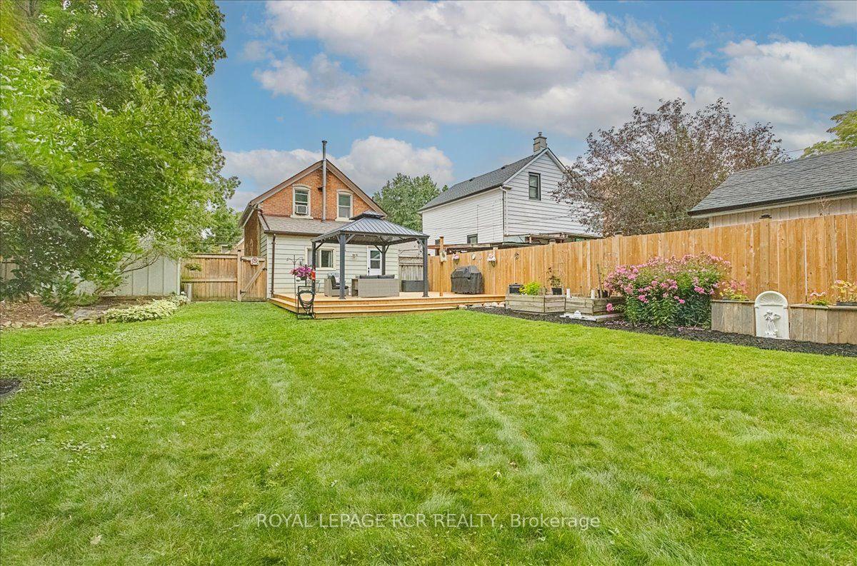 Photo 23 of 93 Mill Street, Orangeville — HOMEH