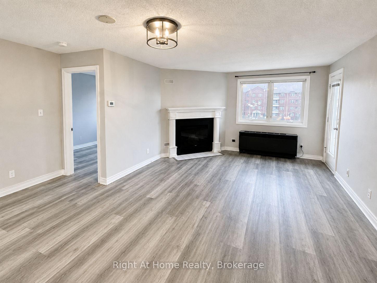 Photo 5 of Unit 310, 195 lake driveway, Ajax, South West — HOMEH