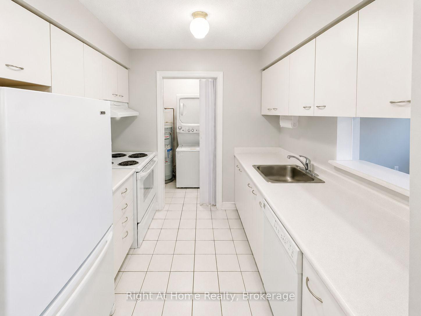 Photo 13 of Unit 310, 195 lake driveway, Ajax, South West — HOMEH