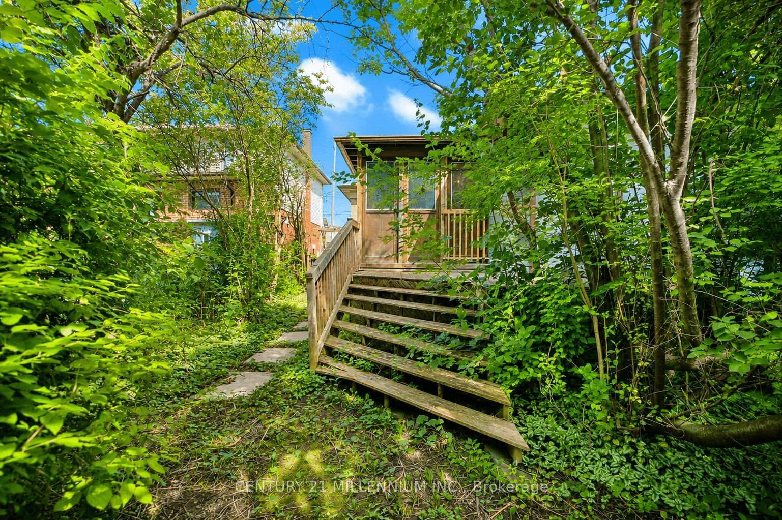 Photo 53 of 169 Ranee Avenue, Toronto, Englemount-Lawrence — HOMEH