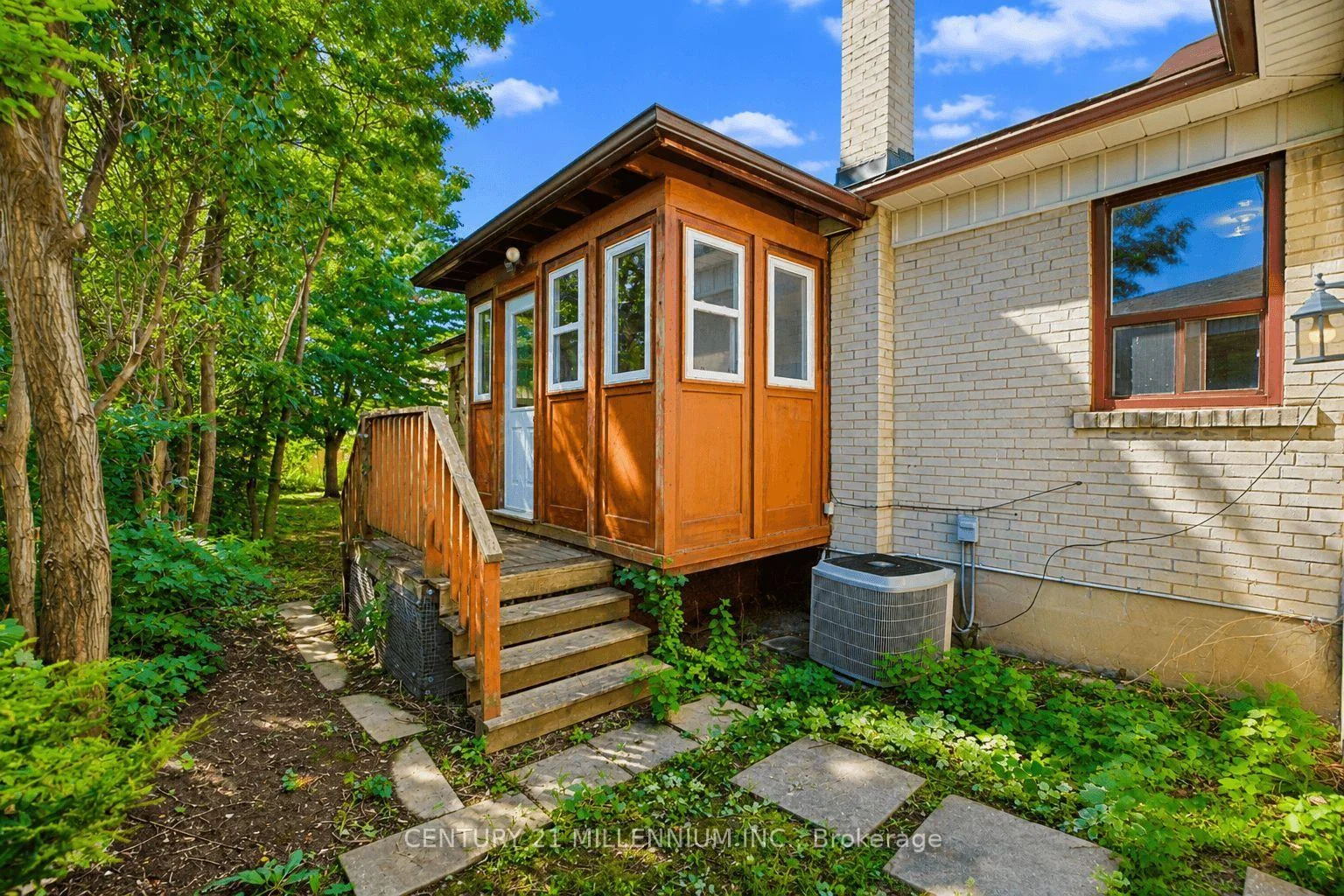 Photo 15 of 169 Ranee Avenue, Toronto, Englemount-Lawrence — HOMEH