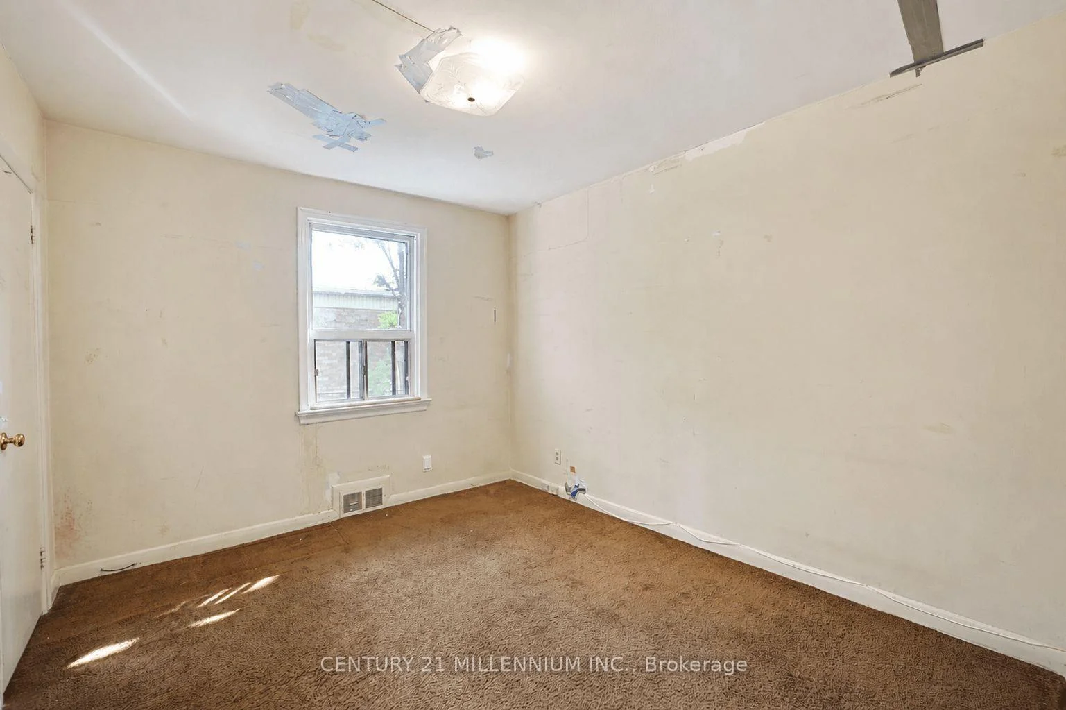 Photo 44 of 169 Ranee Avenue, Toronto, Englemount-Lawrence — HOMEH