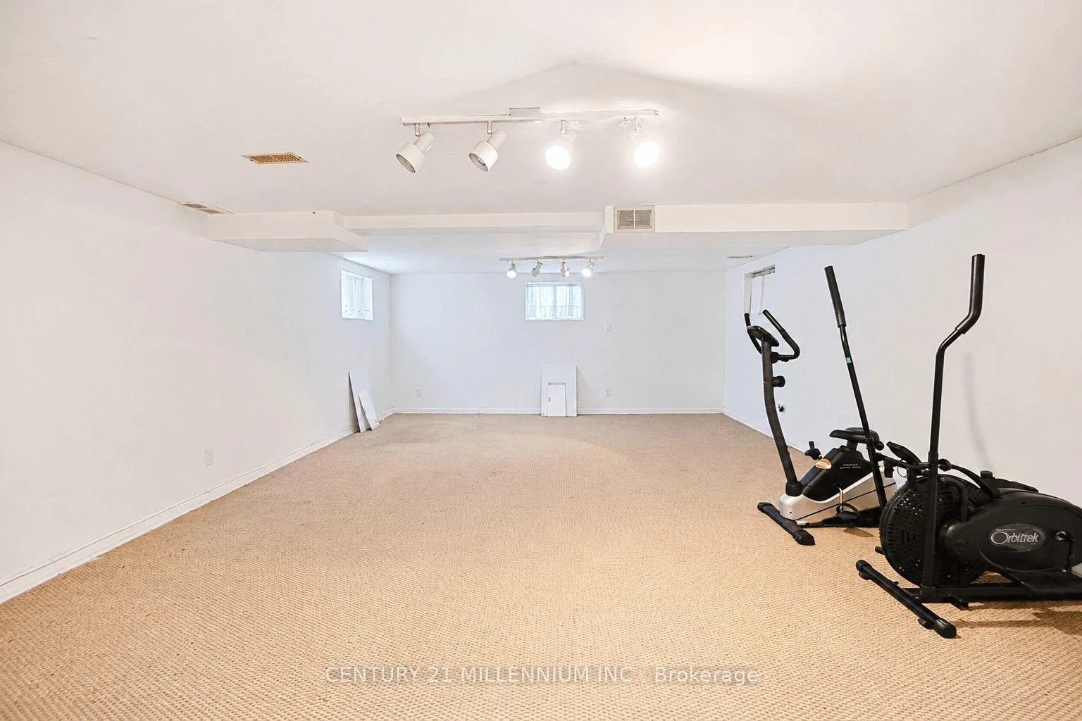 Photo 73 of 169 Ranee Avenue, Toronto, Englemount-Lawrence — HOMEH