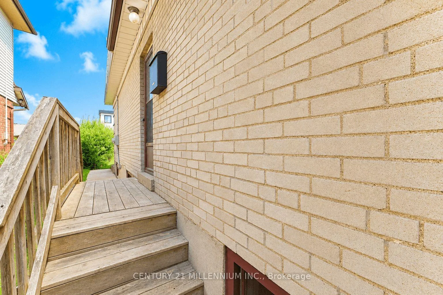 Photo 80 of 169 Ranee Avenue, Toronto, Englemount-Lawrence — HOMEH