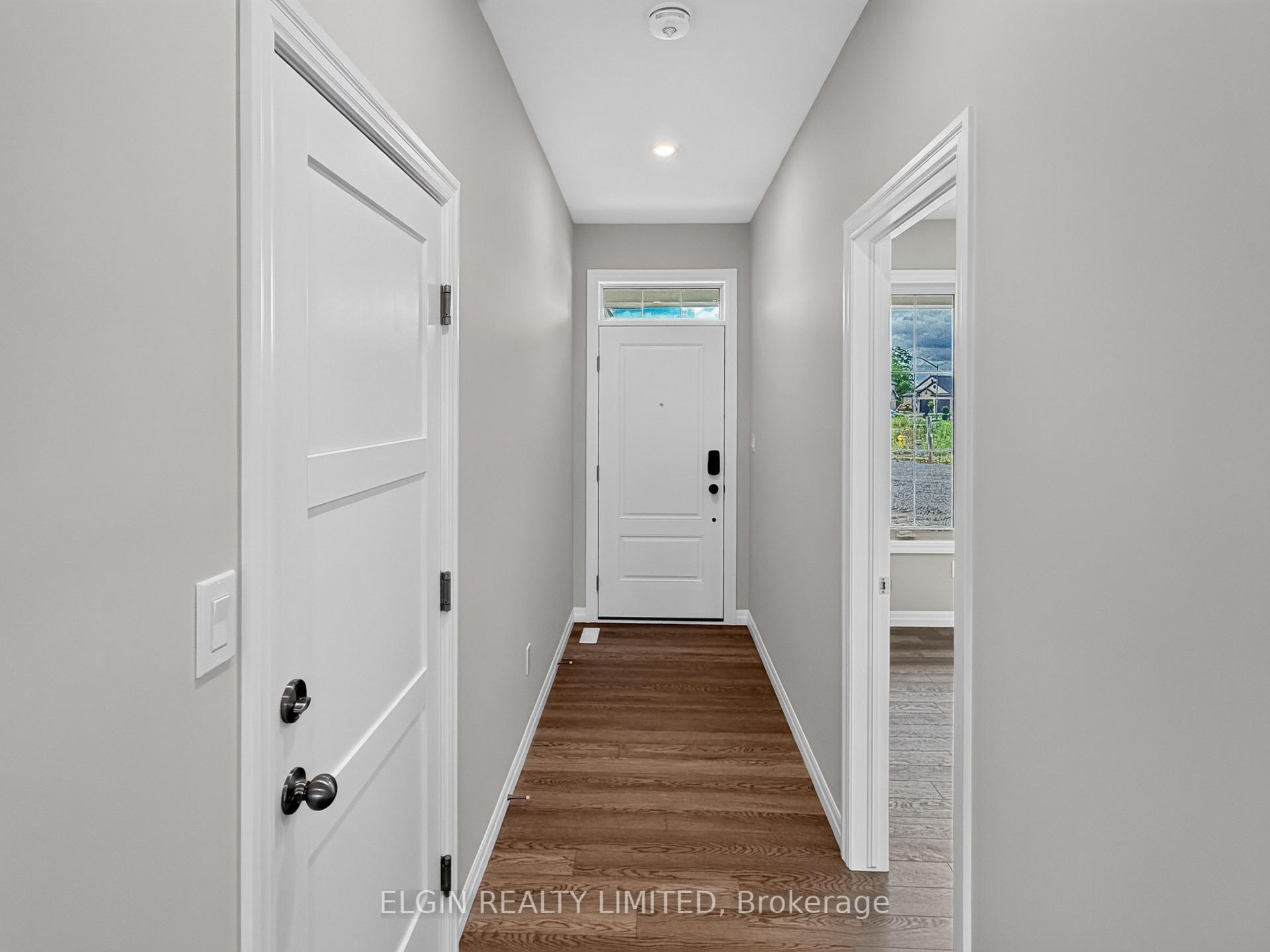 Photo 3 of 6 Thomas Court, Central Elgin, Rural Central Elgin — HOMEH
