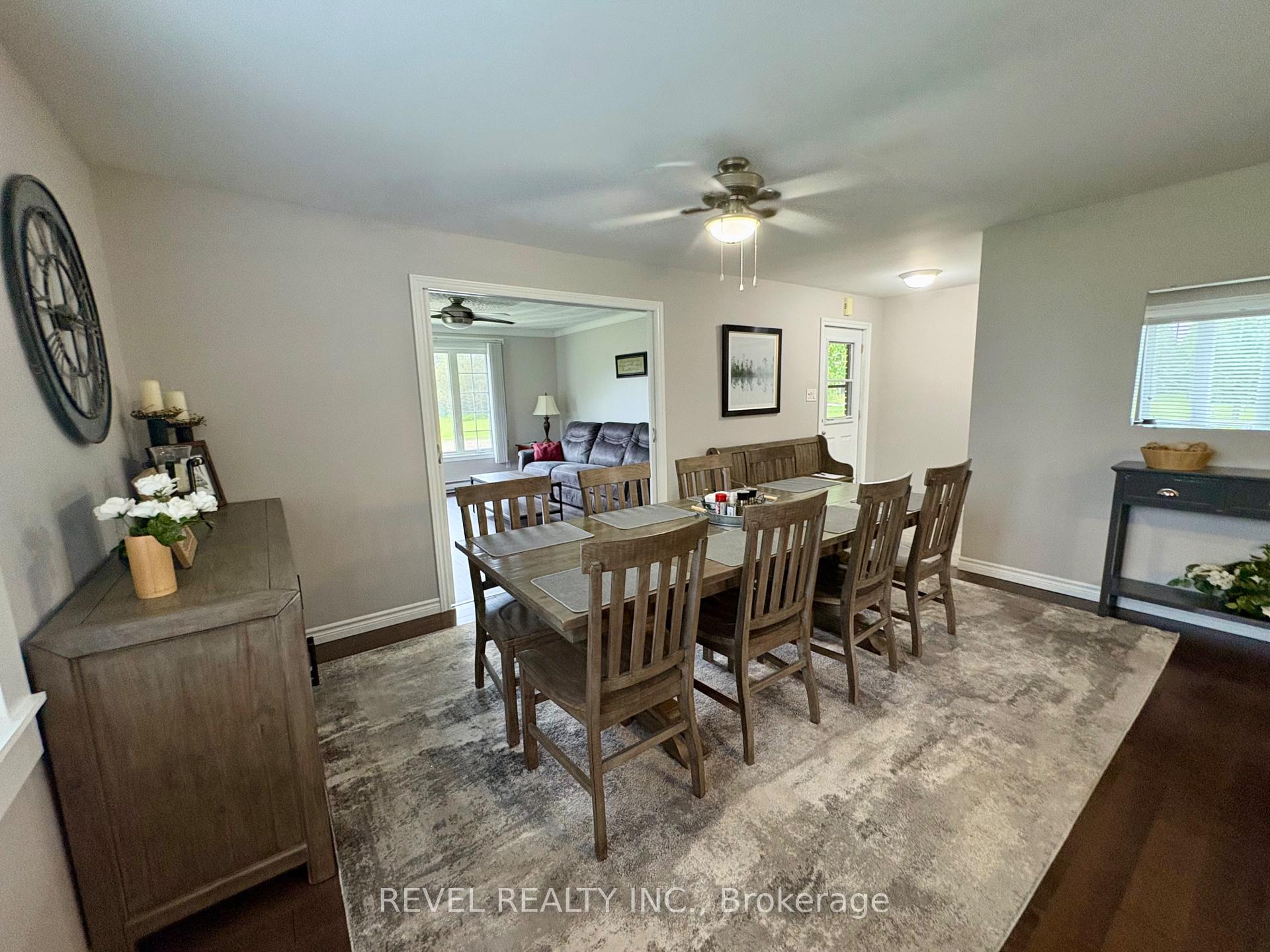Photo 11 of 226 Hanna Road, Cochrane — HOMEH