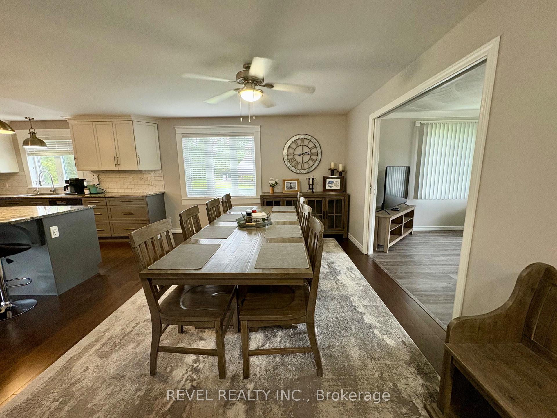 Photo 12 of 226 Hanna Road, Cochrane — HOMEH