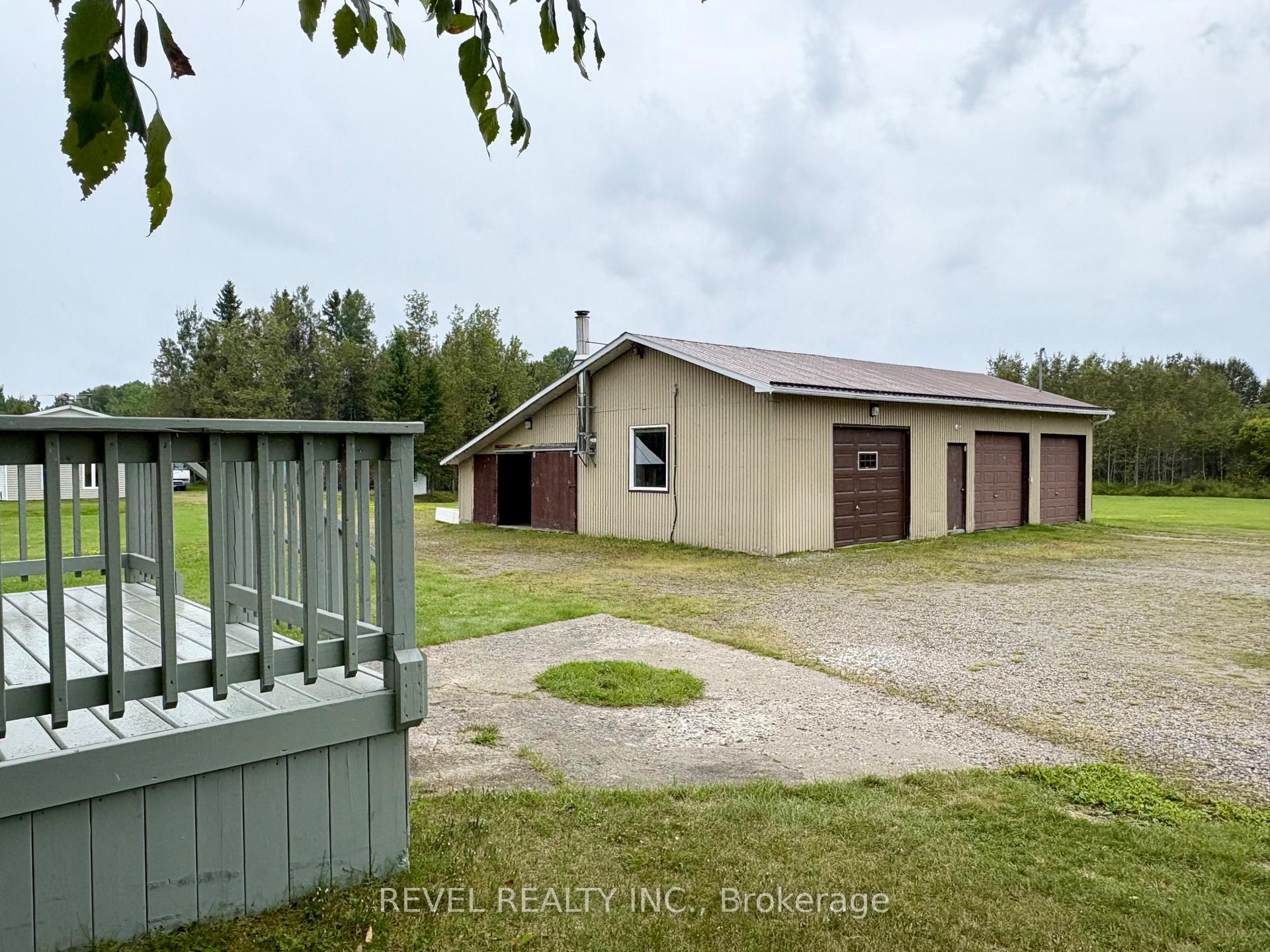 Photo 36 of 226 Hanna Road, Cochrane — HOMEH