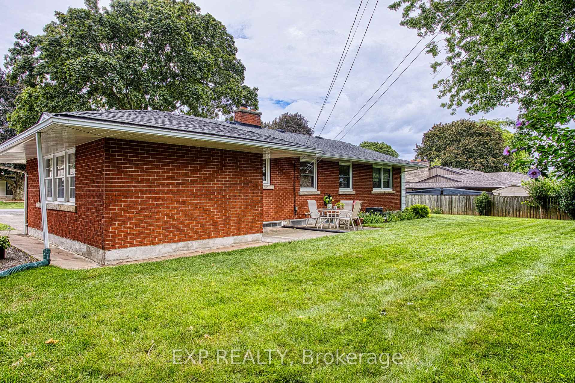 Photo 24 of 6 Cherrywood Avenue, Grimsby, Grimsby East — HOMEH