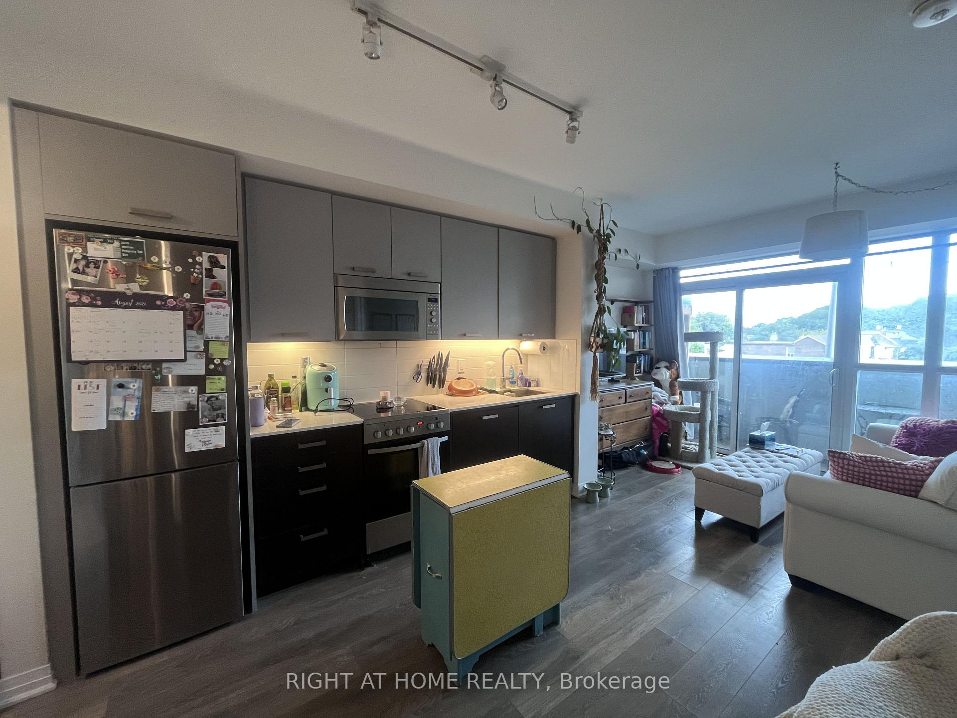 Photo 4 of Unit 327, 2301 Danforth Avenue, Toronto, East End-Danforth — HOMEH