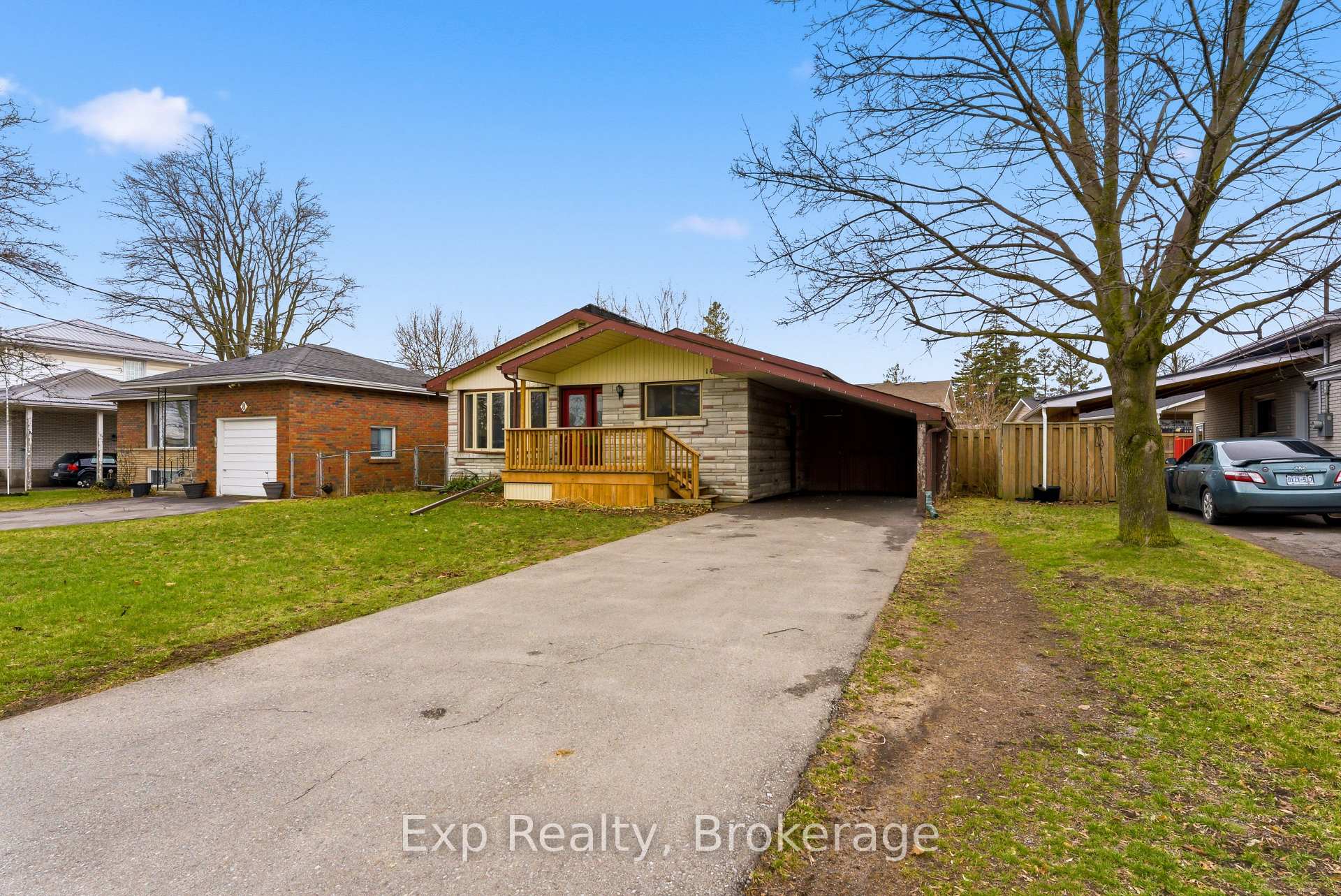 Photo 3 of Unit Lower Unit, 10 Plaza Square, Belleville, Belleville Ward — HOMEH
