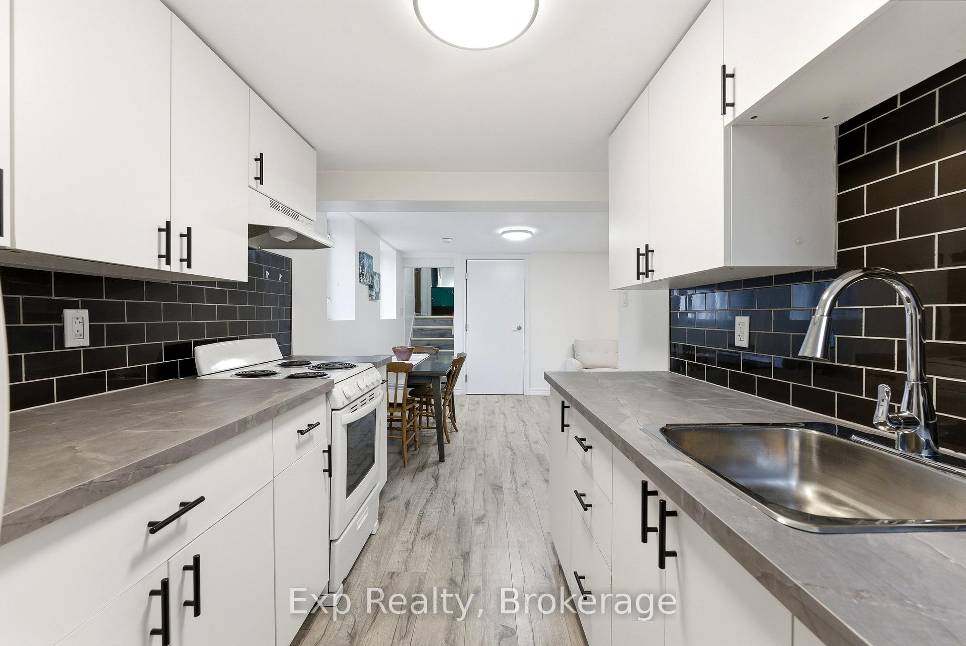 Photo 11 of Unit Lower Unit, 10 Plaza Square, Belleville, Belleville Ward — HOMEH