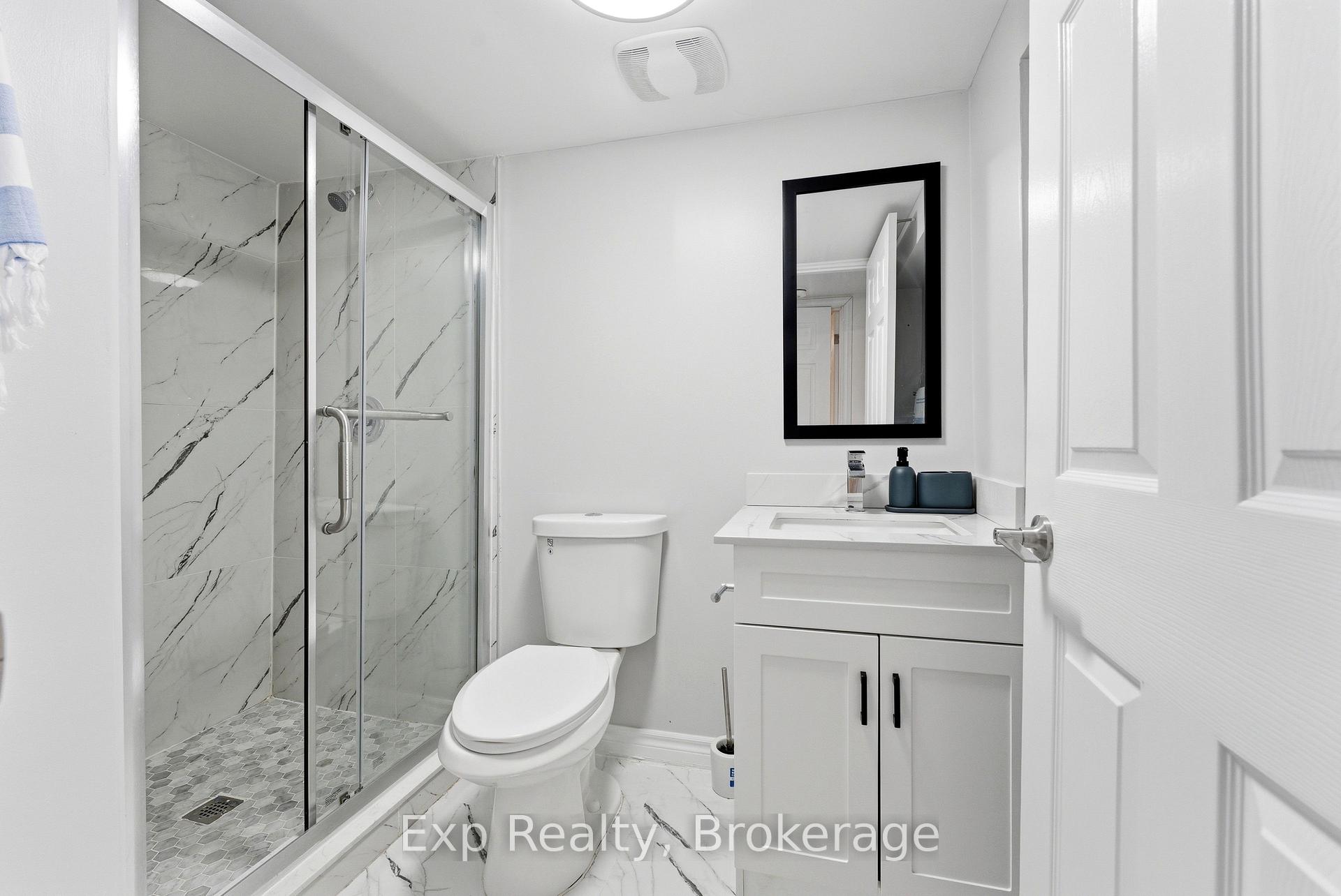 Photo 15 of Unit Lower Unit, 10 Plaza Square, Belleville, Belleville Ward — HOMEH