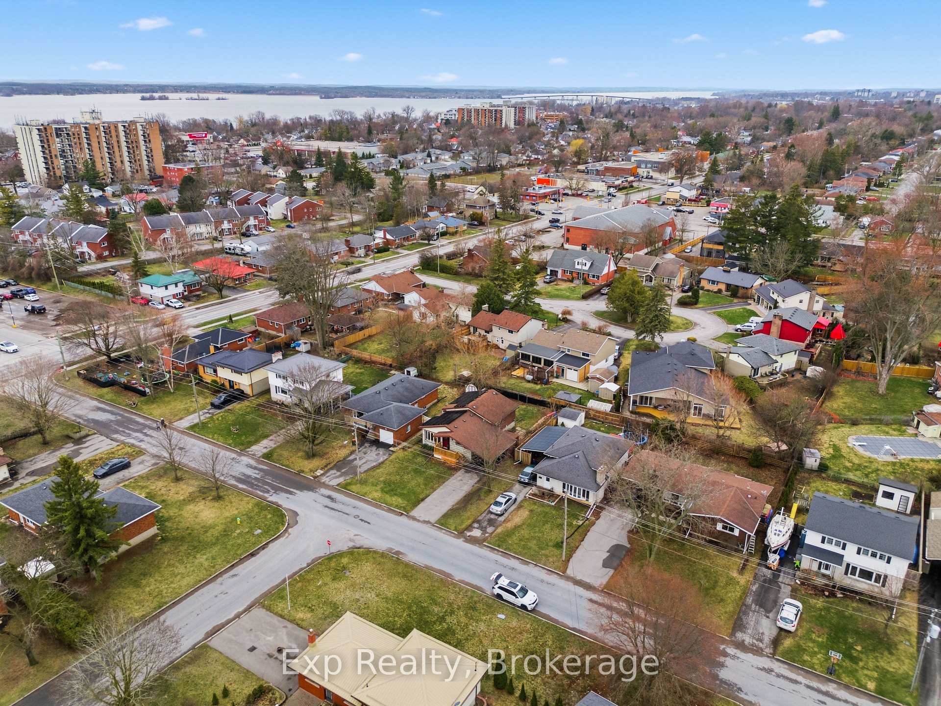 Photo 22 of Unit Lower Unit, 10 Plaza Square, Belleville, Belleville Ward — HOMEH