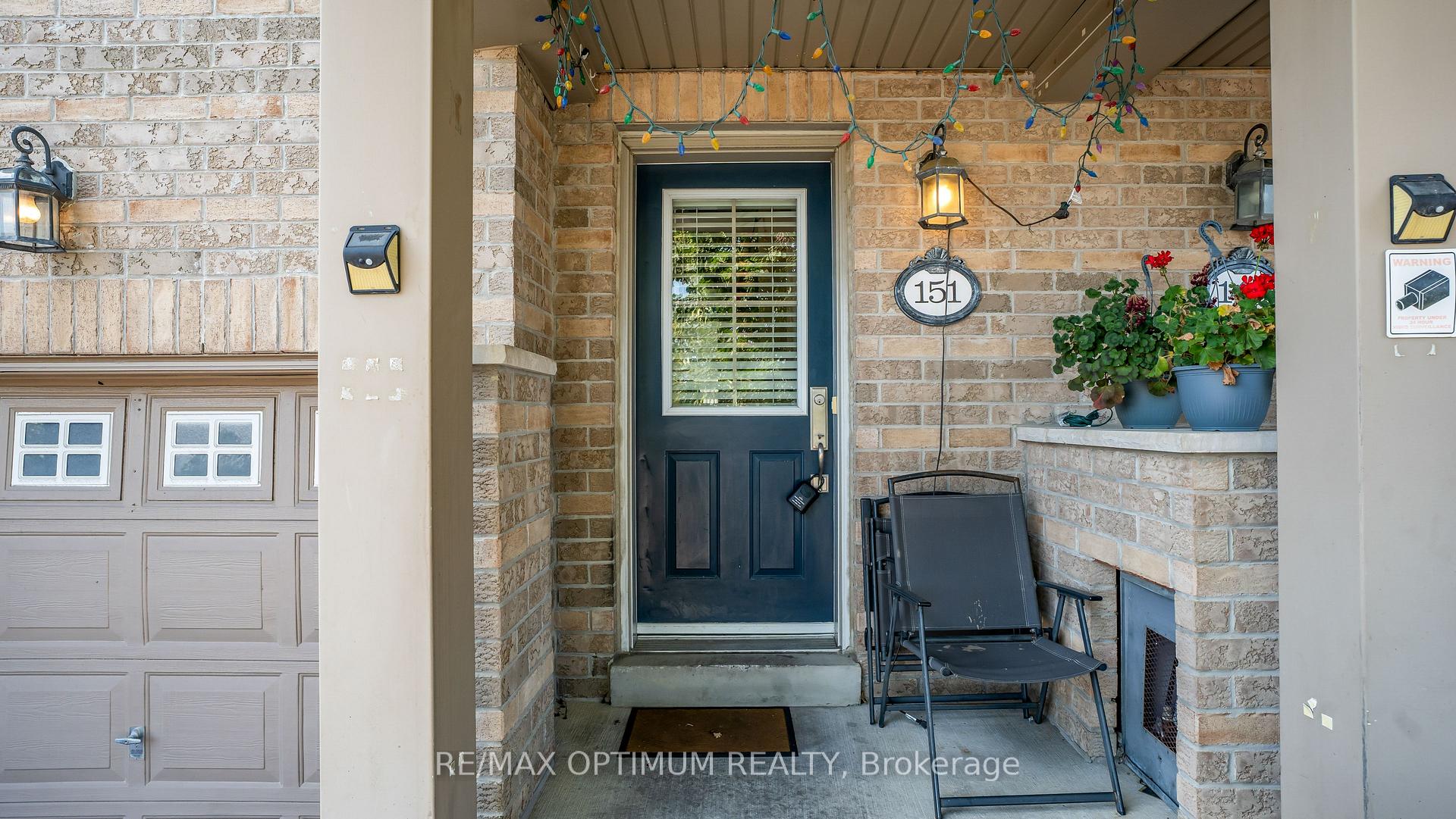 Photo 4 of 151 Cedar Lake Crescent, Brampton, Bram West — HOMEH