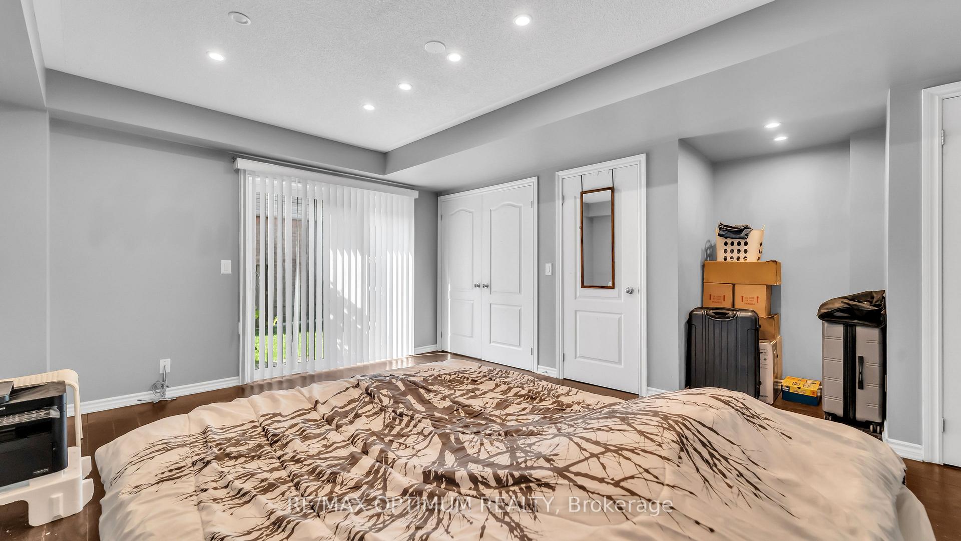 Photo 10 of 151 Cedar Lake Crescent, Brampton, Bram West — HOMEH