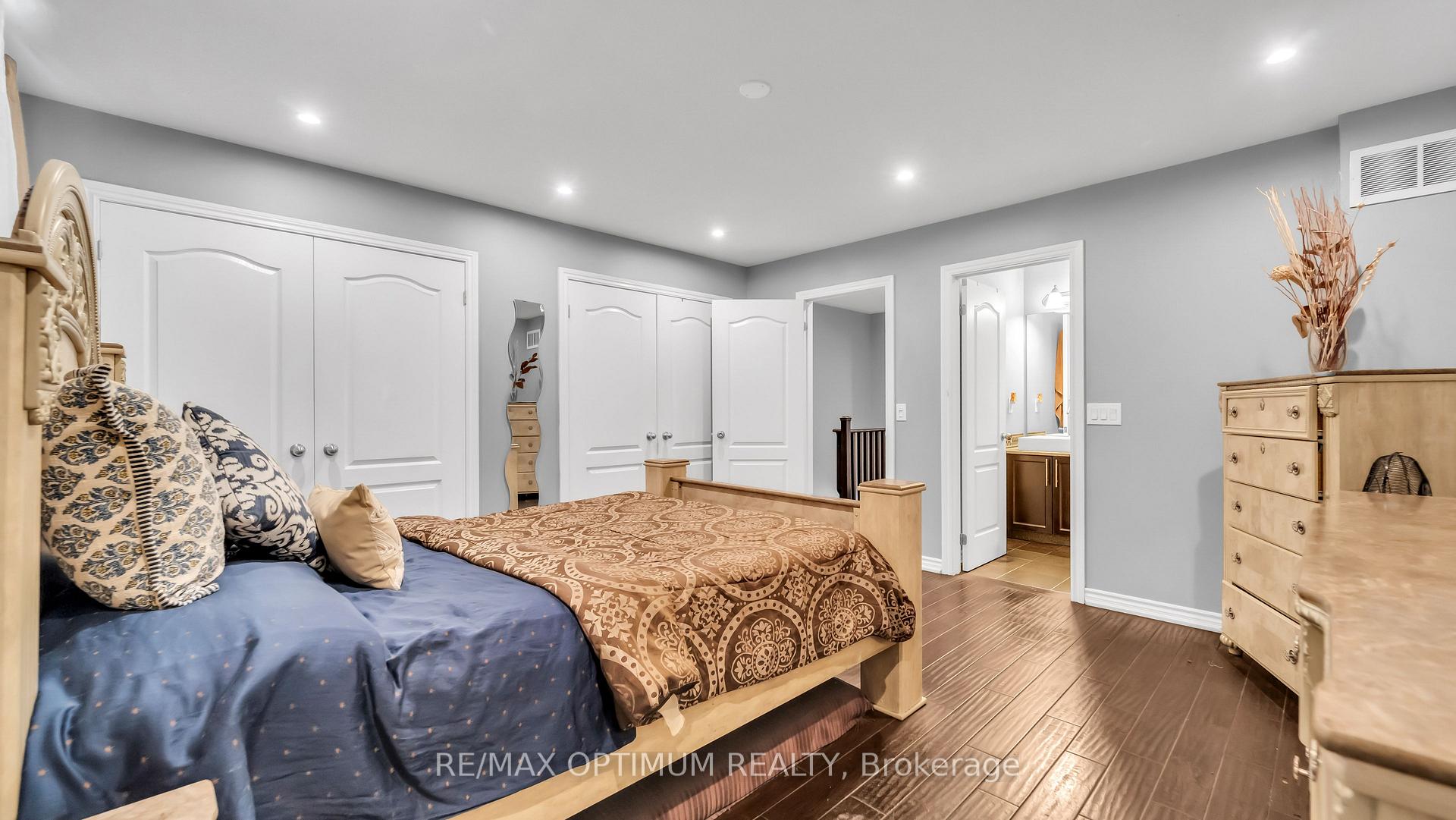 Photo 33 of 151 Cedar Lake Crescent, Brampton, Bram West — HOMEH