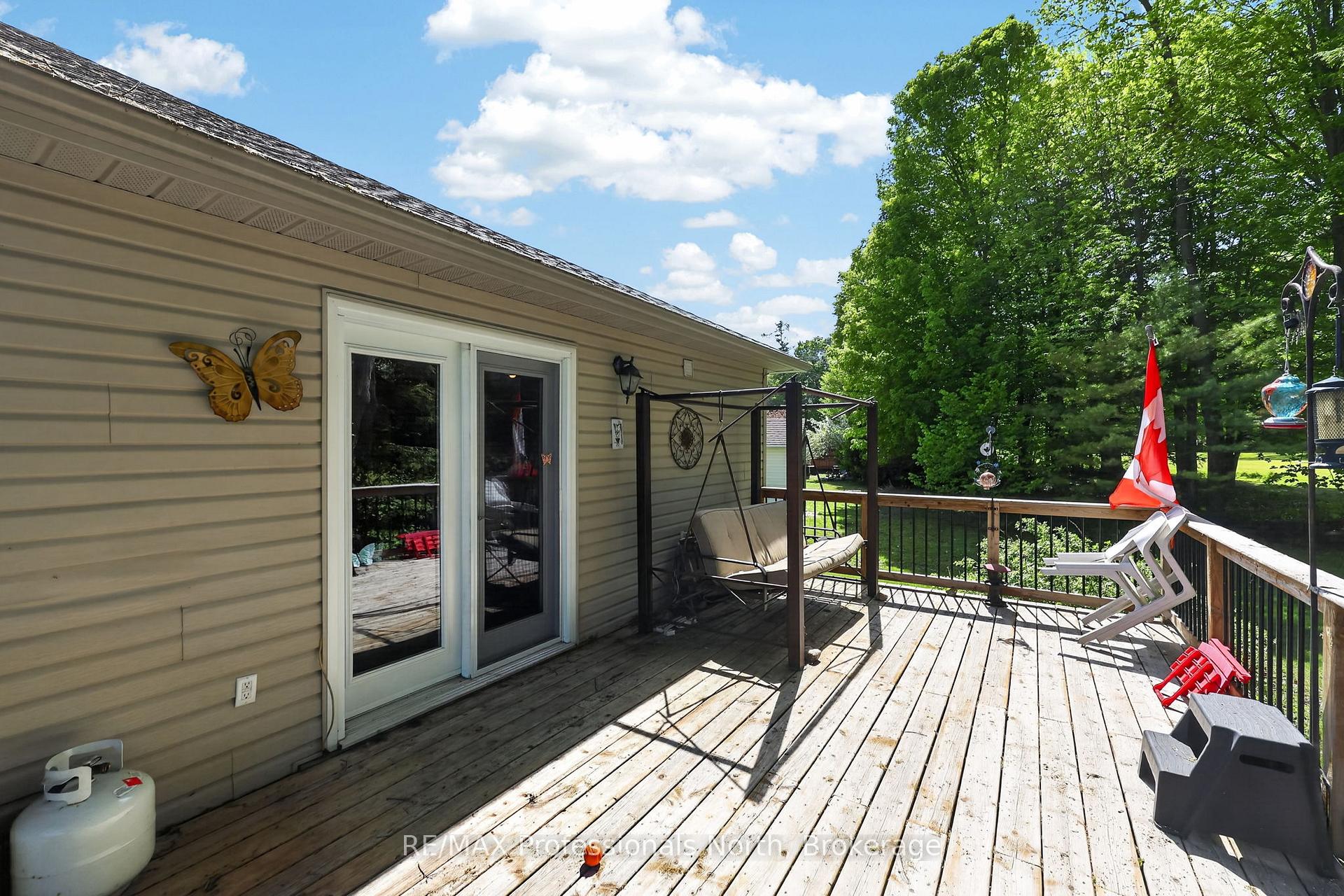 Photo 32 of 48 Fairway Crescent, Wasaga Beach — HOMEH