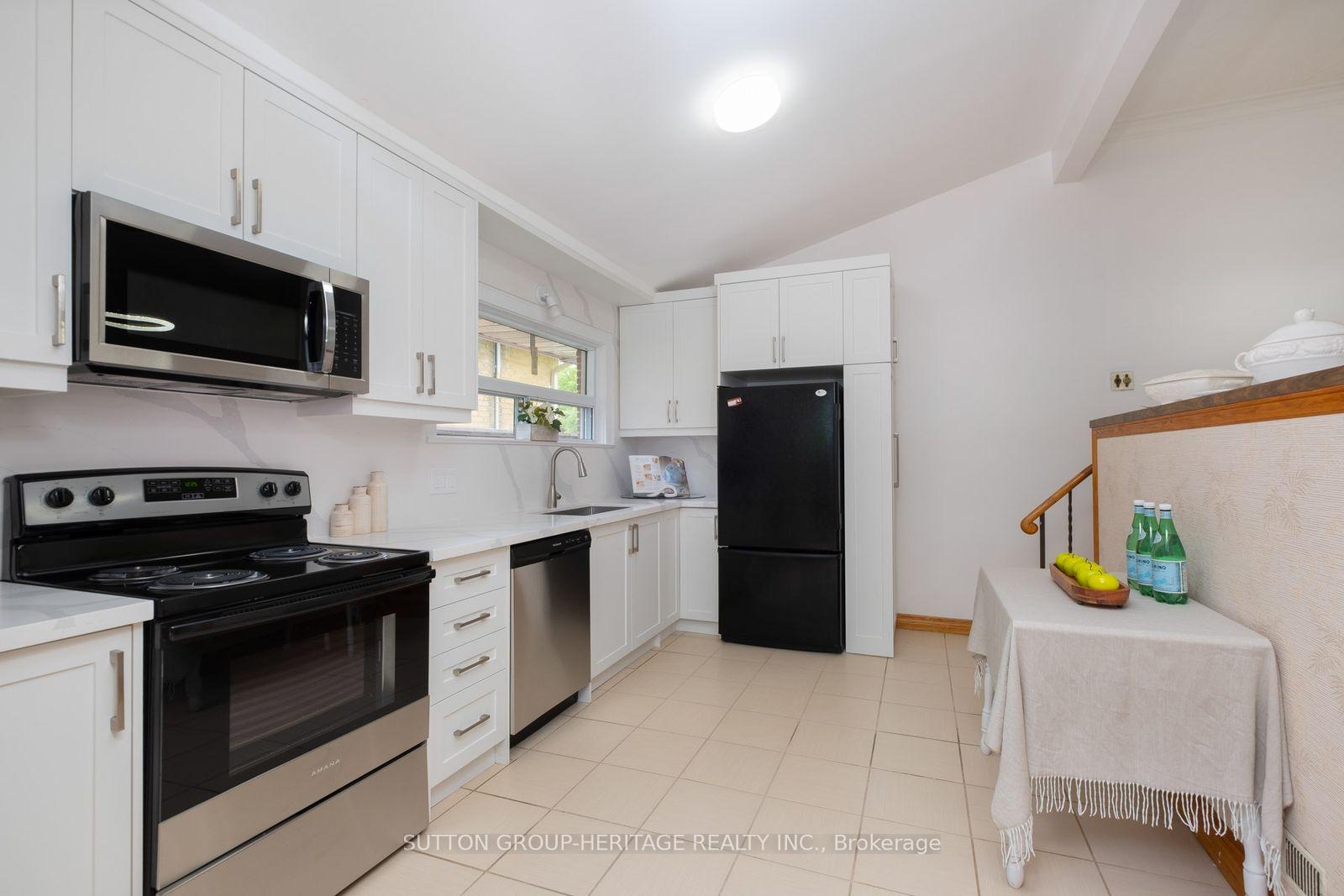 Photo 11 of 23 Gaiety Drive, Scarborough, Woburn — HOMEH